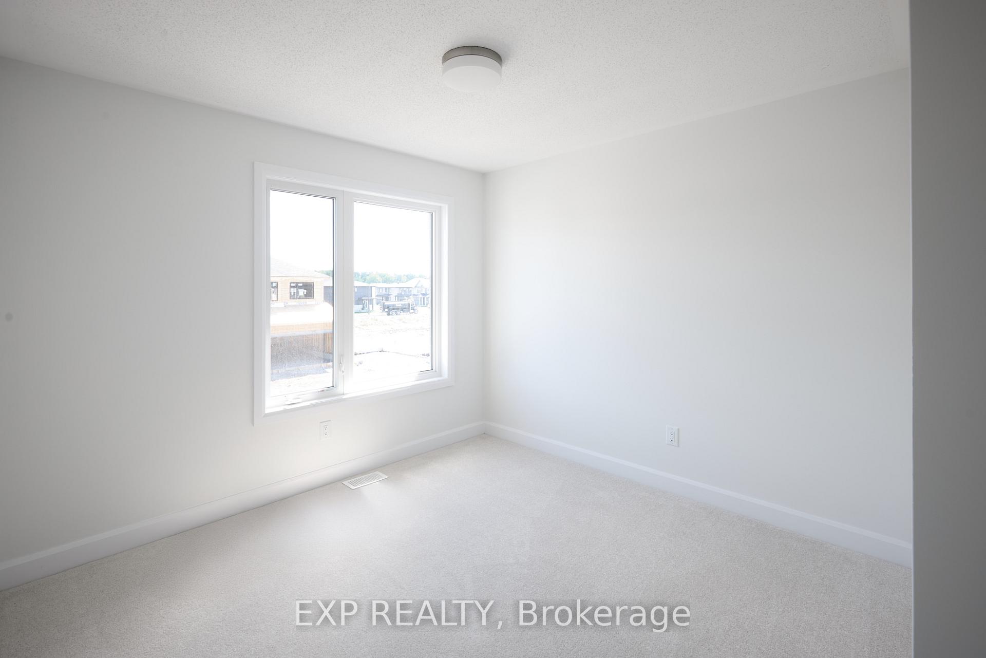 Photo 10 of 509 Roundhouse Crescent, Ottawa, Stittsville (South) — HOMEH