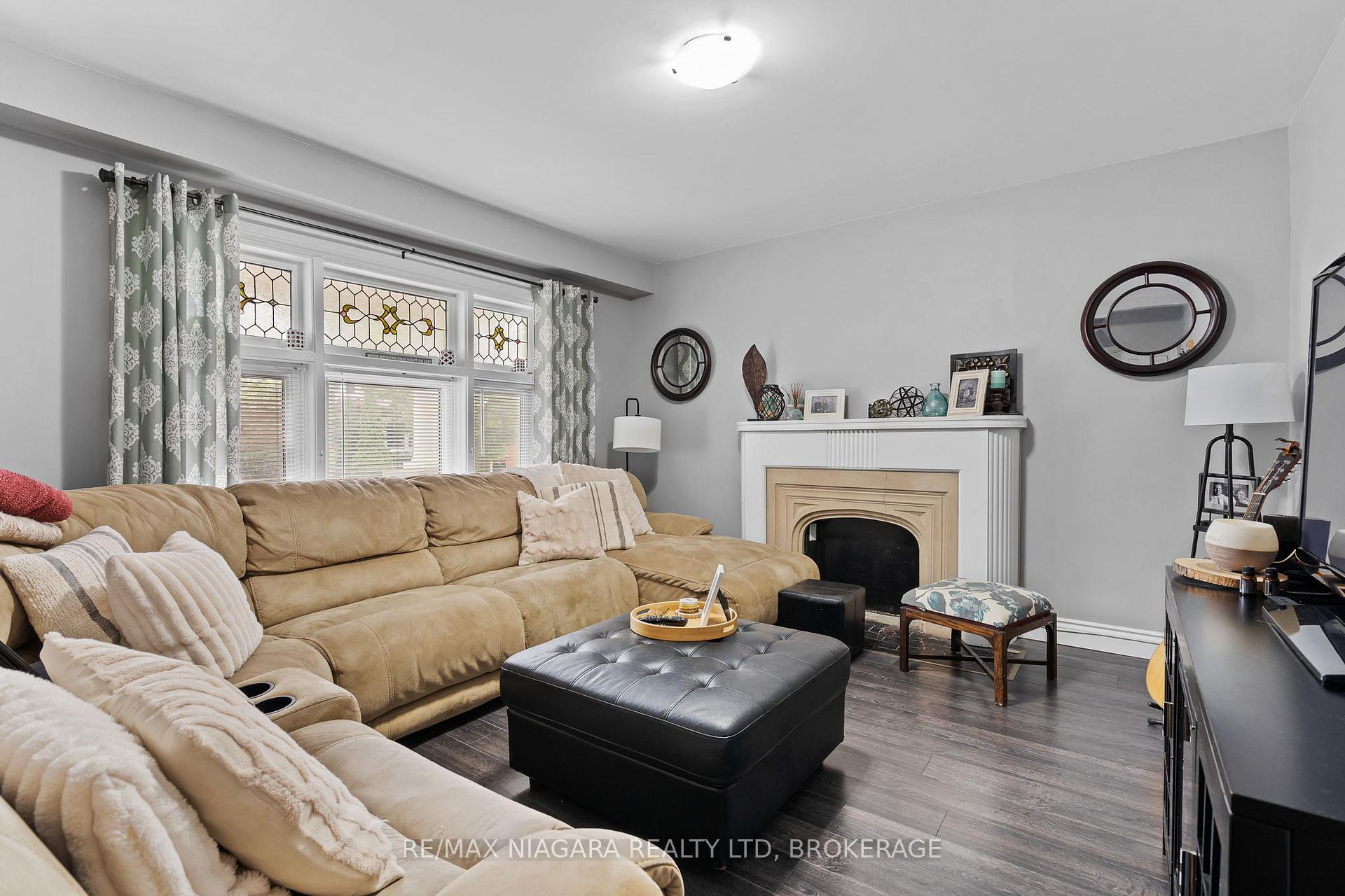 Photo 9 of 47 Chaplin Avenue, St. Catharines, Downtown — HOMEH