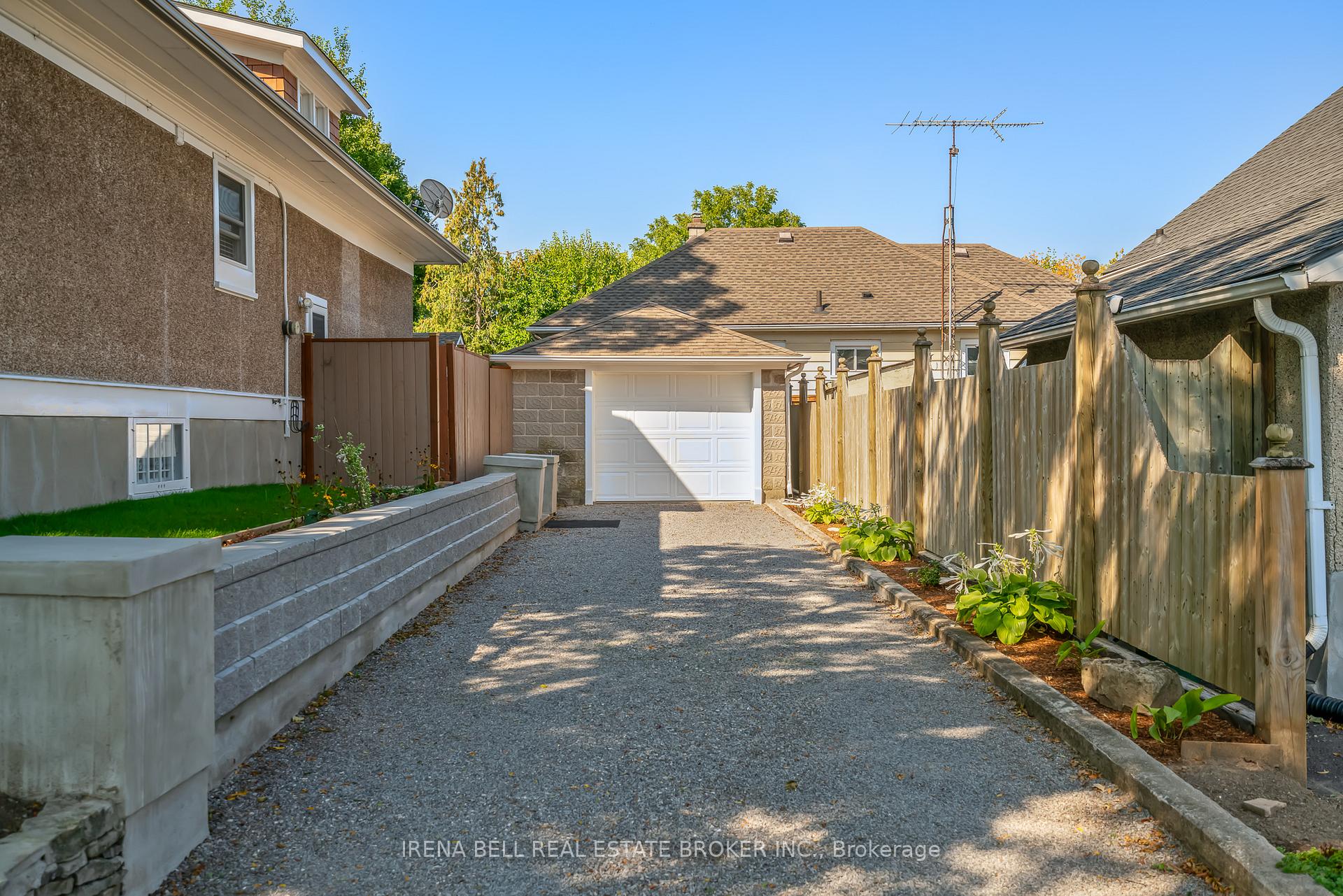 Photo 6 of 1 Mitchell Street, St. Catharines, E. Chester — HOMEH