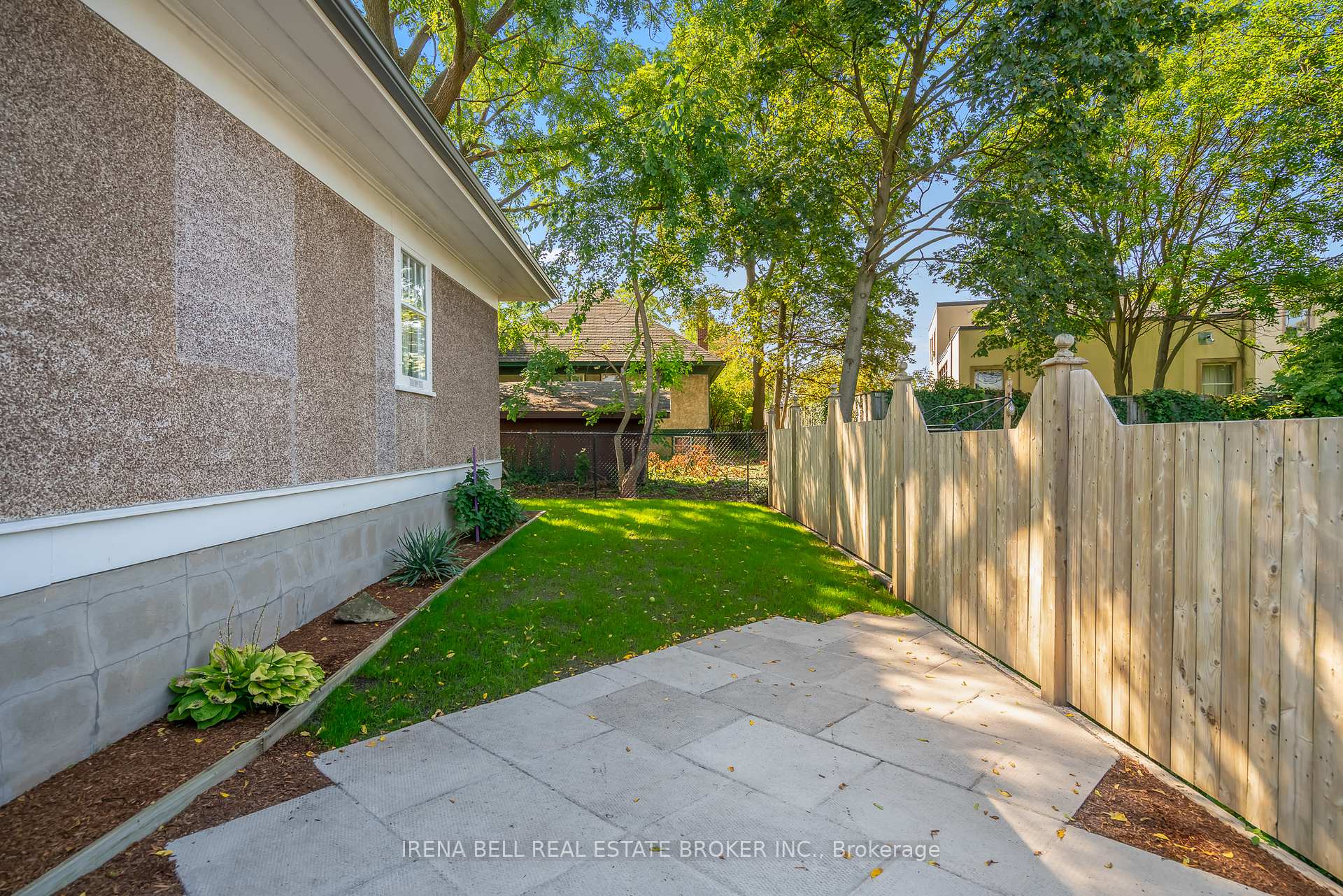Photo 9 of 1 Mitchell Street, St. Catharines, E. Chester — HOMEH