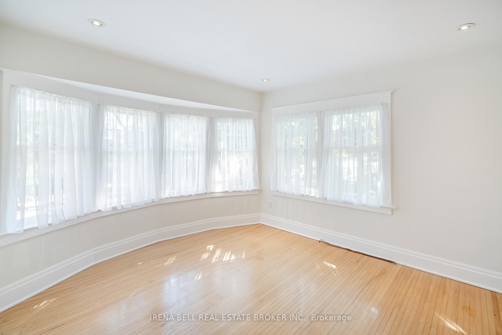 Photo 12 of 1 Mitchell Street, St. Catharines, E. Chester — HOMEH
