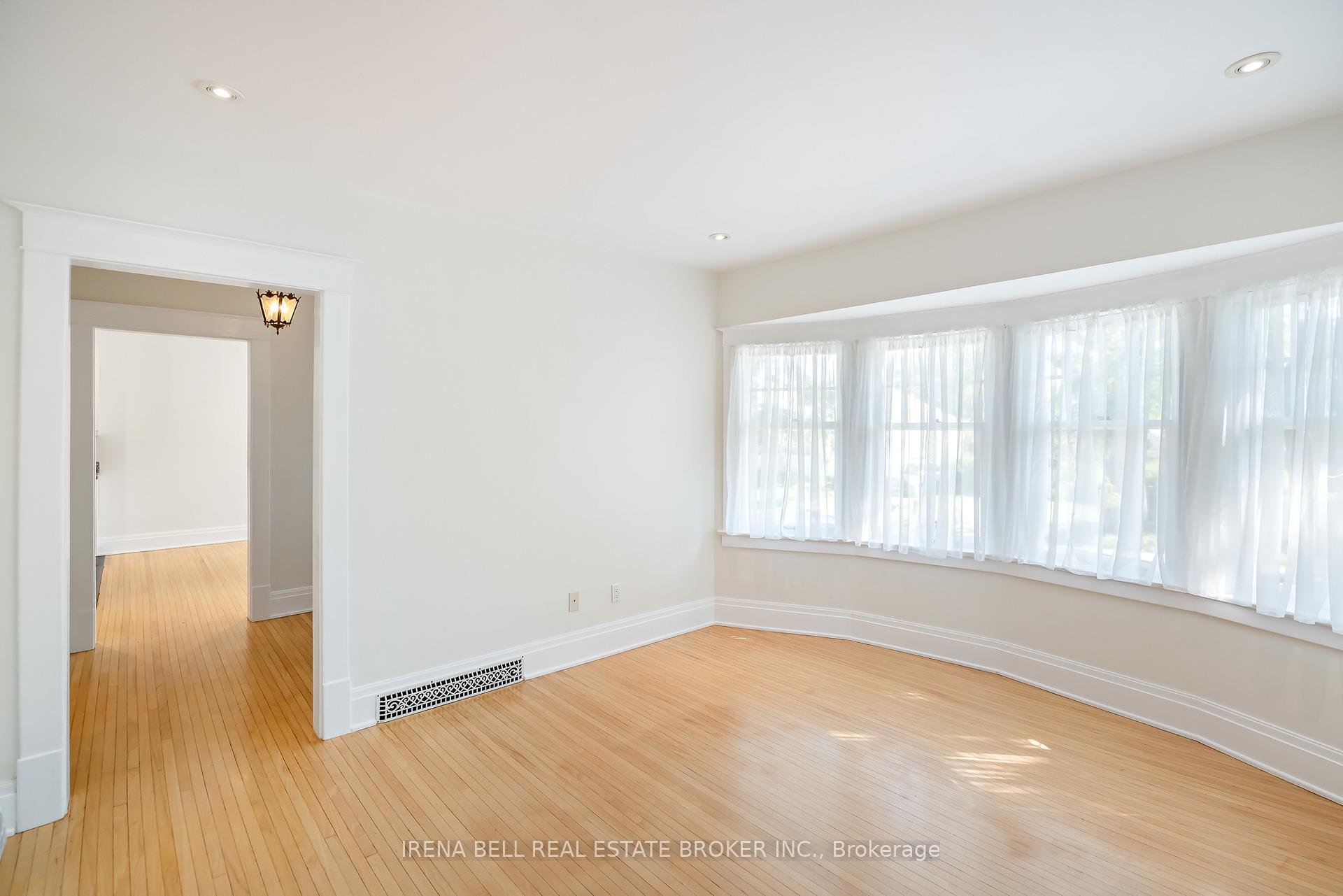 Photo 13 of 1 Mitchell Street, St. Catharines, E. Chester — HOMEH