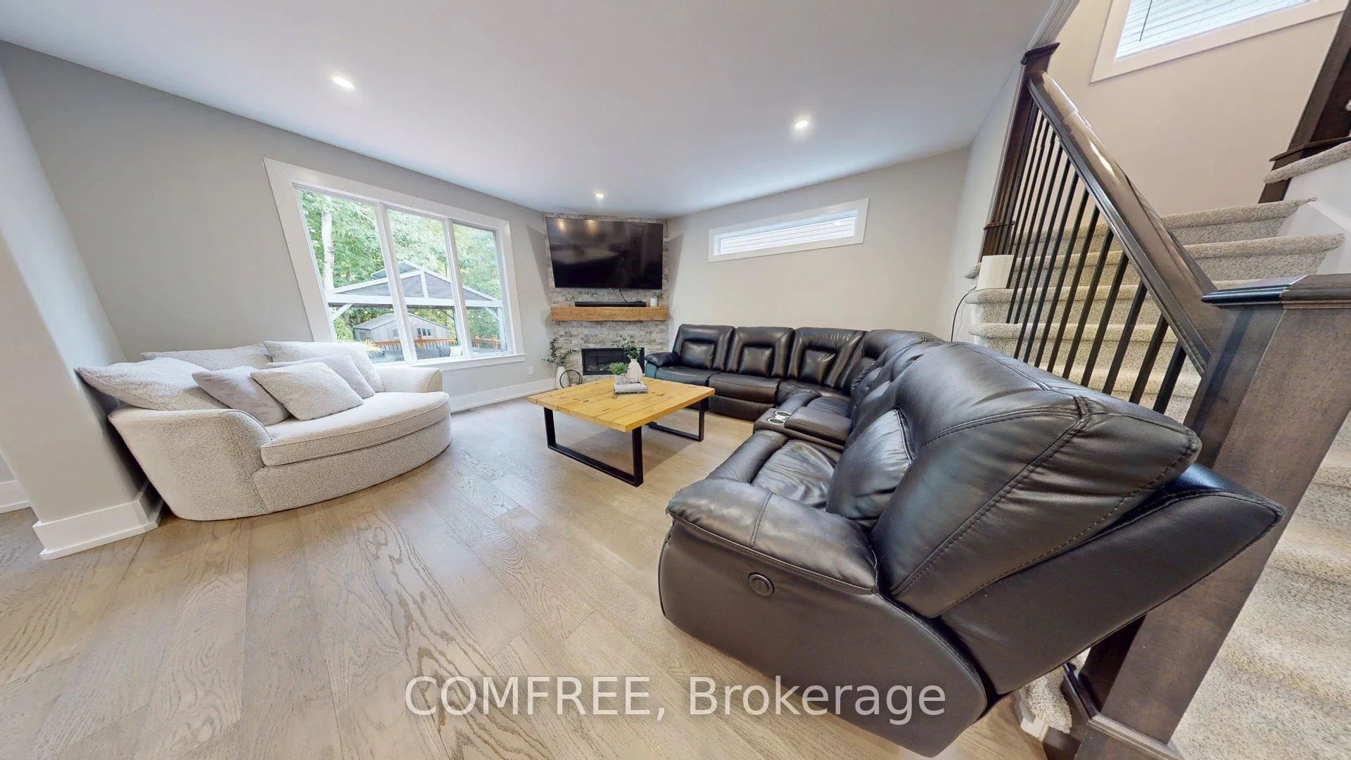 Photo 8 of 70 Sirocco Crescent, Ottawa, Stittsville (North) — HOMEH
