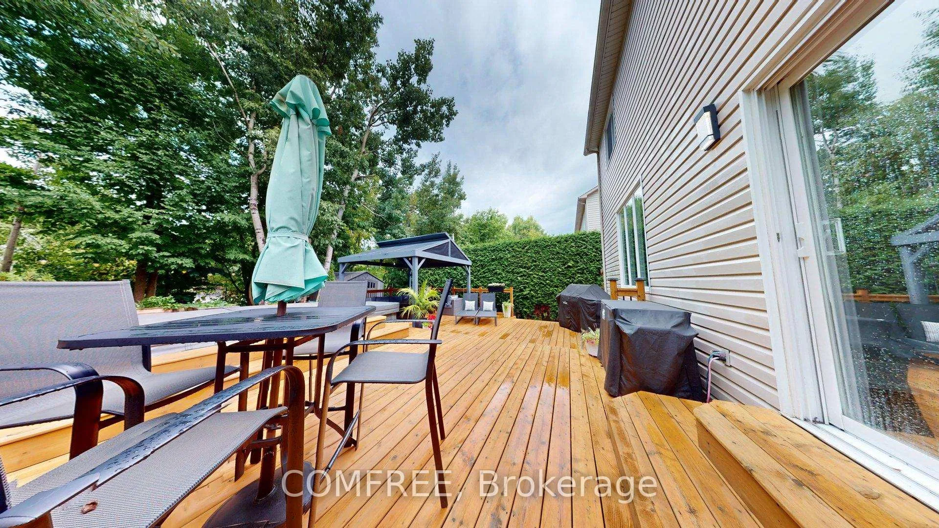 Photo 34 of 70 Sirocco Crescent, Ottawa, Stittsville (North) — HOMEH