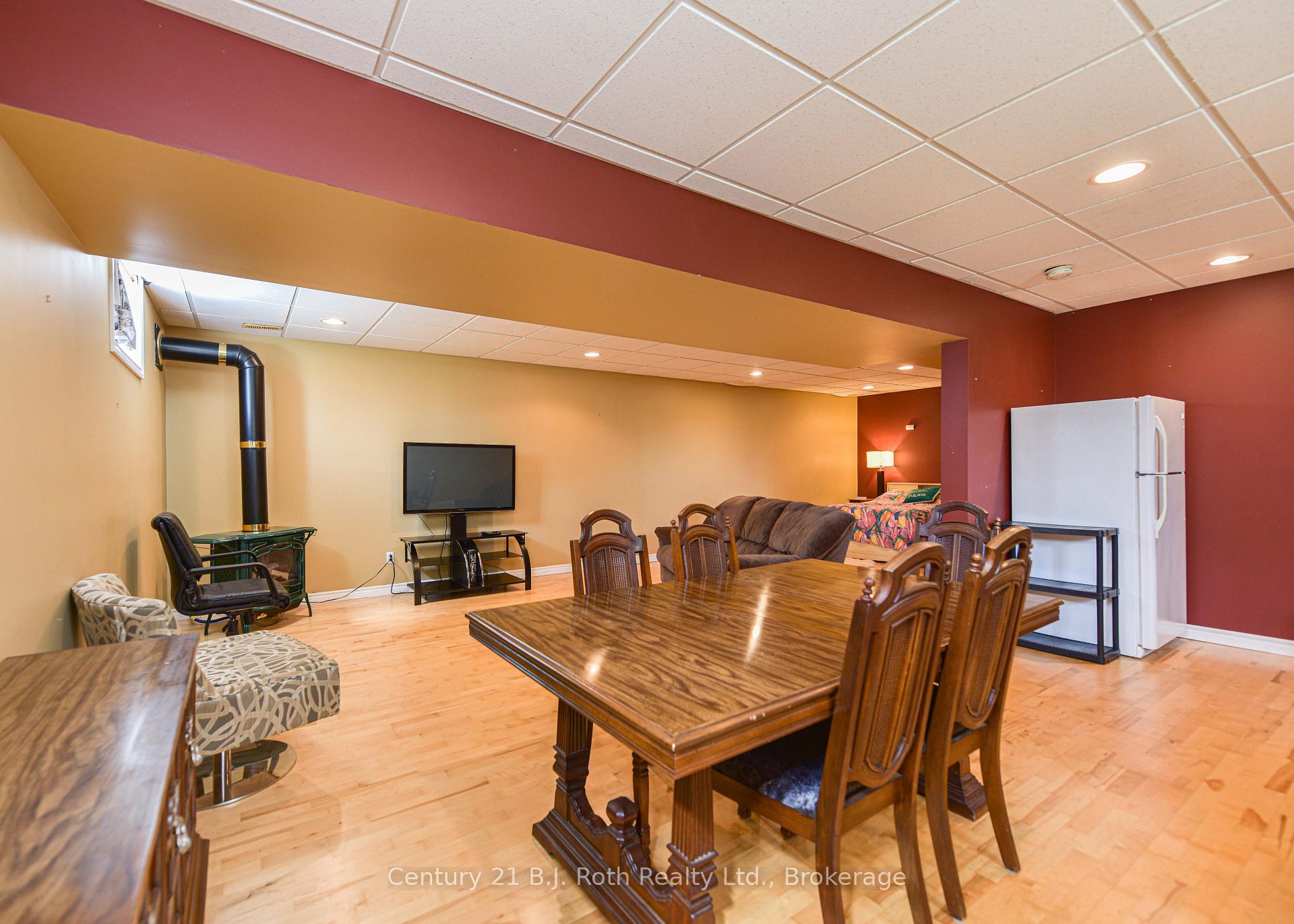 Photo 30 of 28 Marl Creek Drive, Springwater, Phelpston — HOMEH