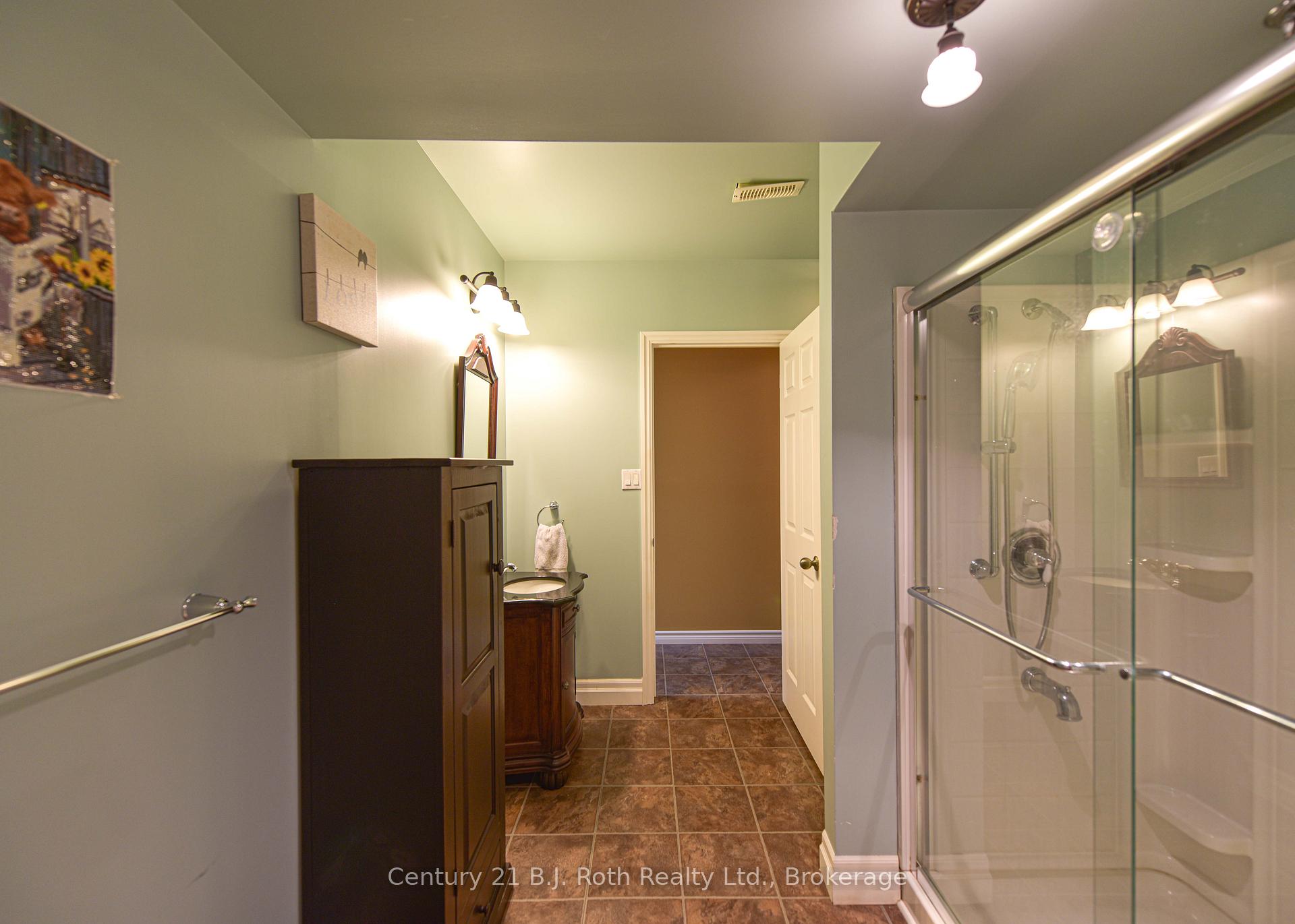 Photo 33 of 28 Marl Creek Drive, Springwater, Phelpston — HOMEH