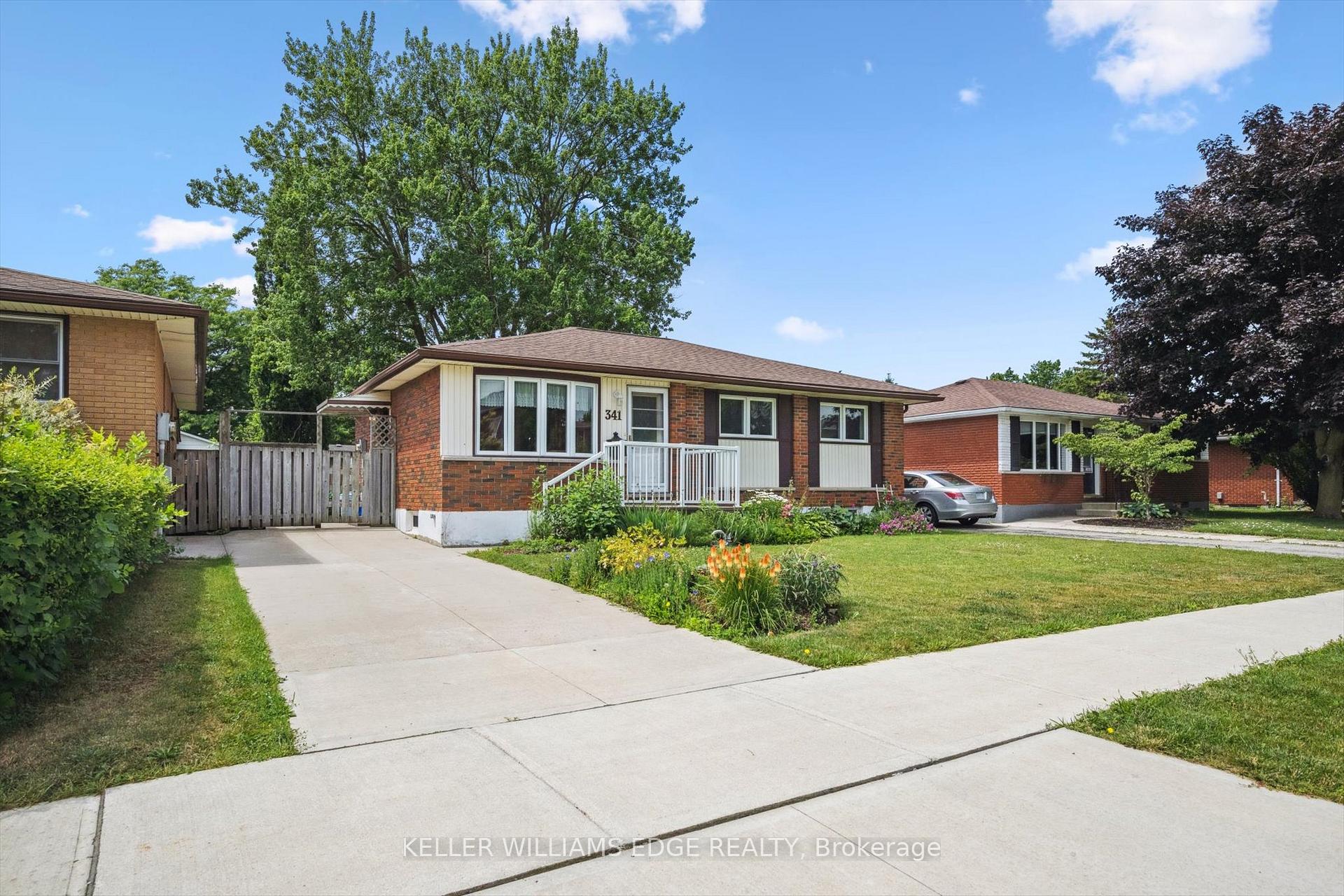 Photo 3 of 341 Redford Crescent, Stratford — HOMEH