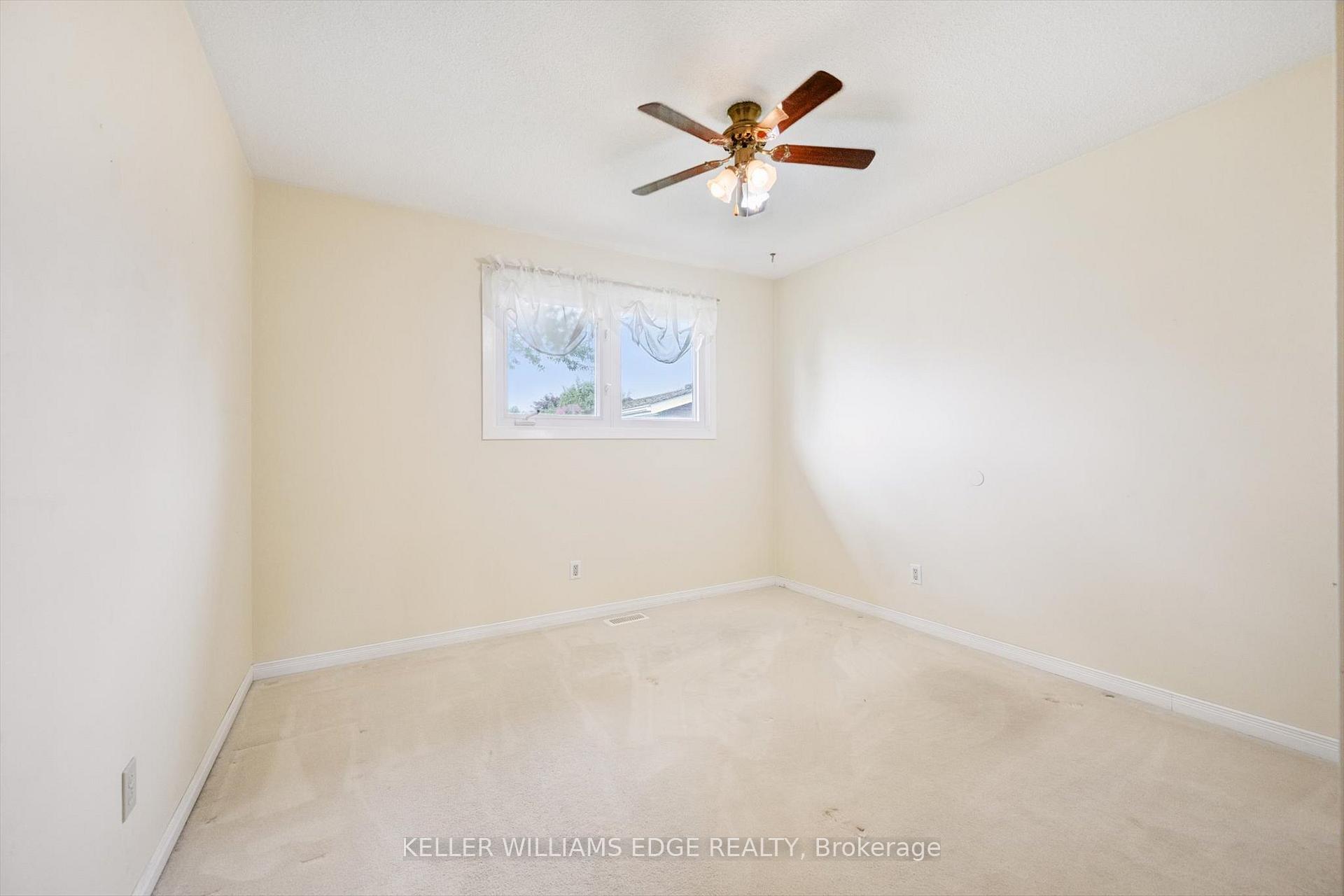 Photo 15 of 341 Redford Crescent, Stratford — HOMEH