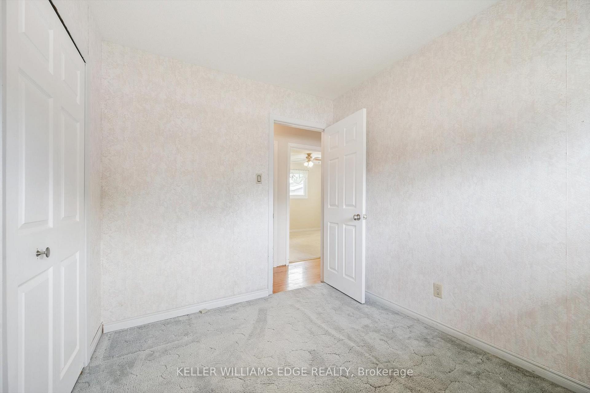 Photo 20 of 341 Redford Crescent, Stratford — HOMEH