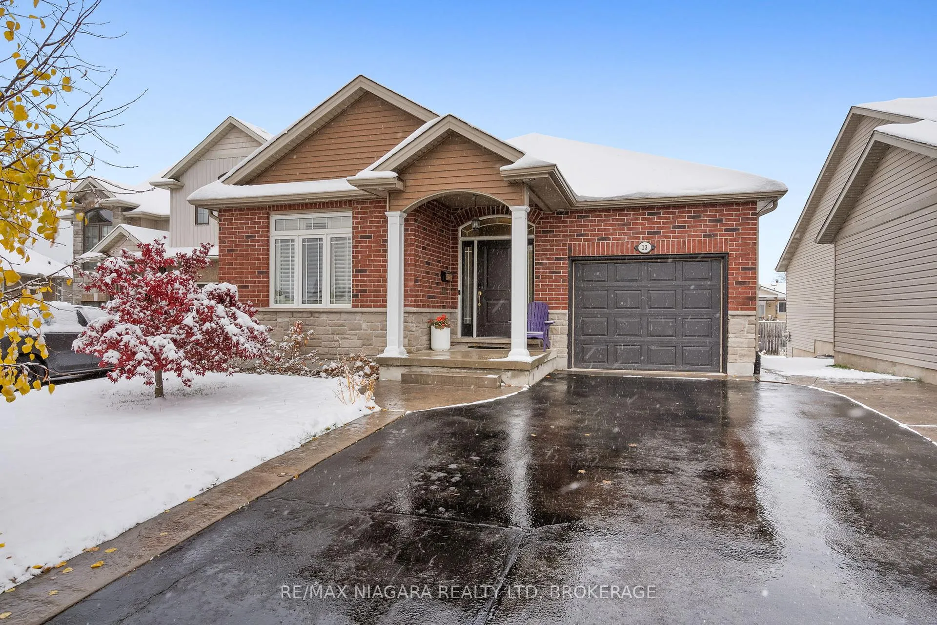 Photo 2 of 13 Corbin Street, St. Catharines, Oakdale — HOMEH