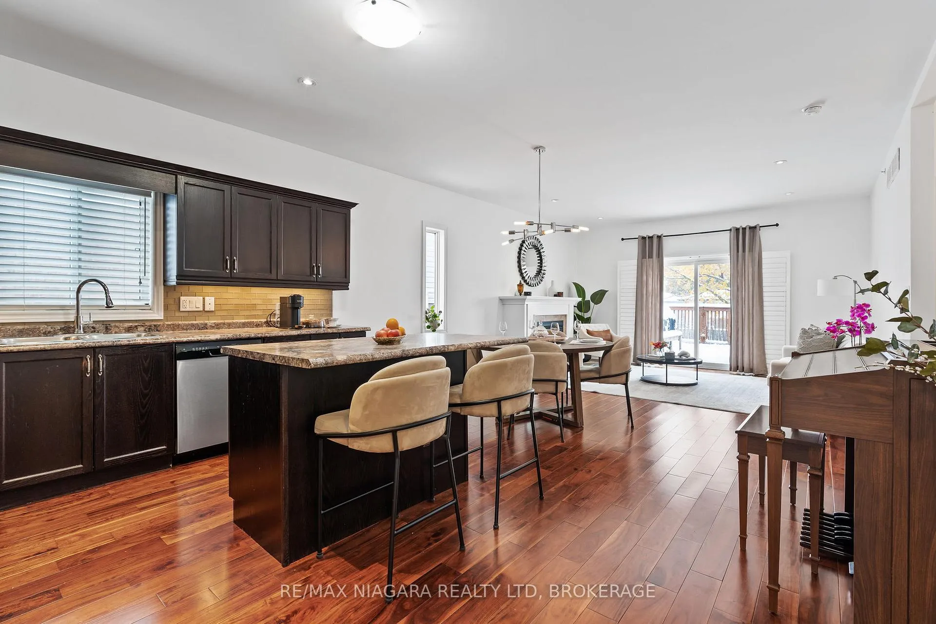 Photo 9 of 13 Corbin Street, St. Catharines, Oakdale — HOMEH