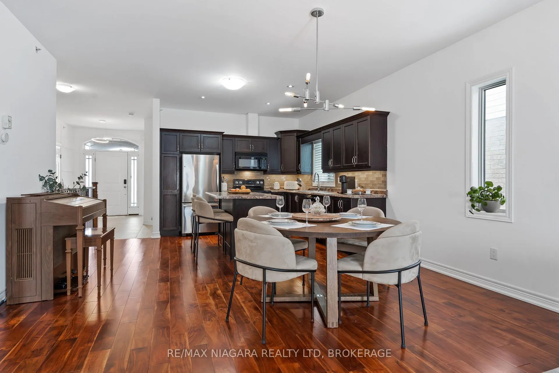 Photo 13 of 13 Corbin Street, St. Catharines, Oakdale — HOMEH