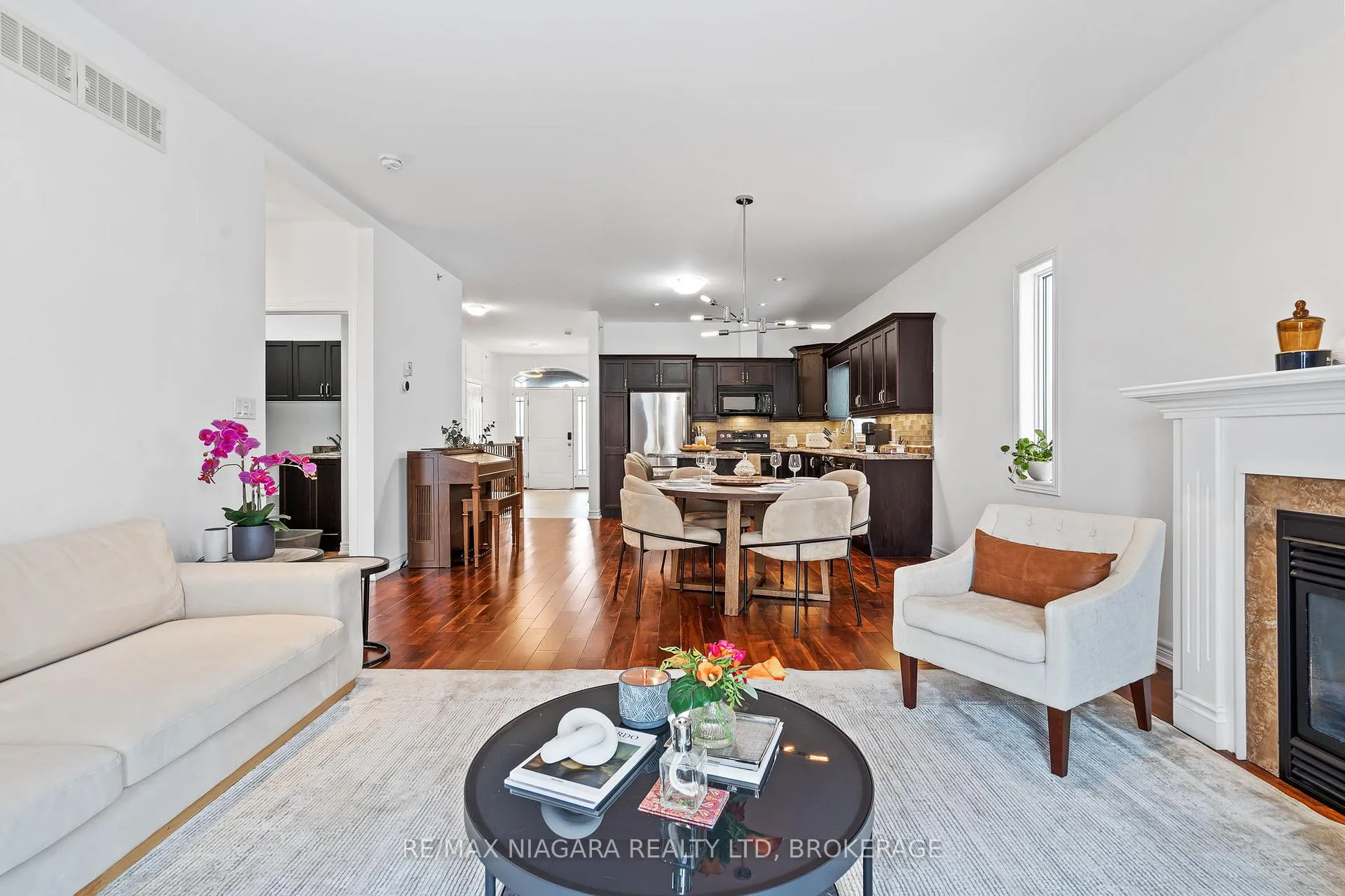 Photo 17 of 13 Corbin Street, St. Catharines, Oakdale — HOMEH