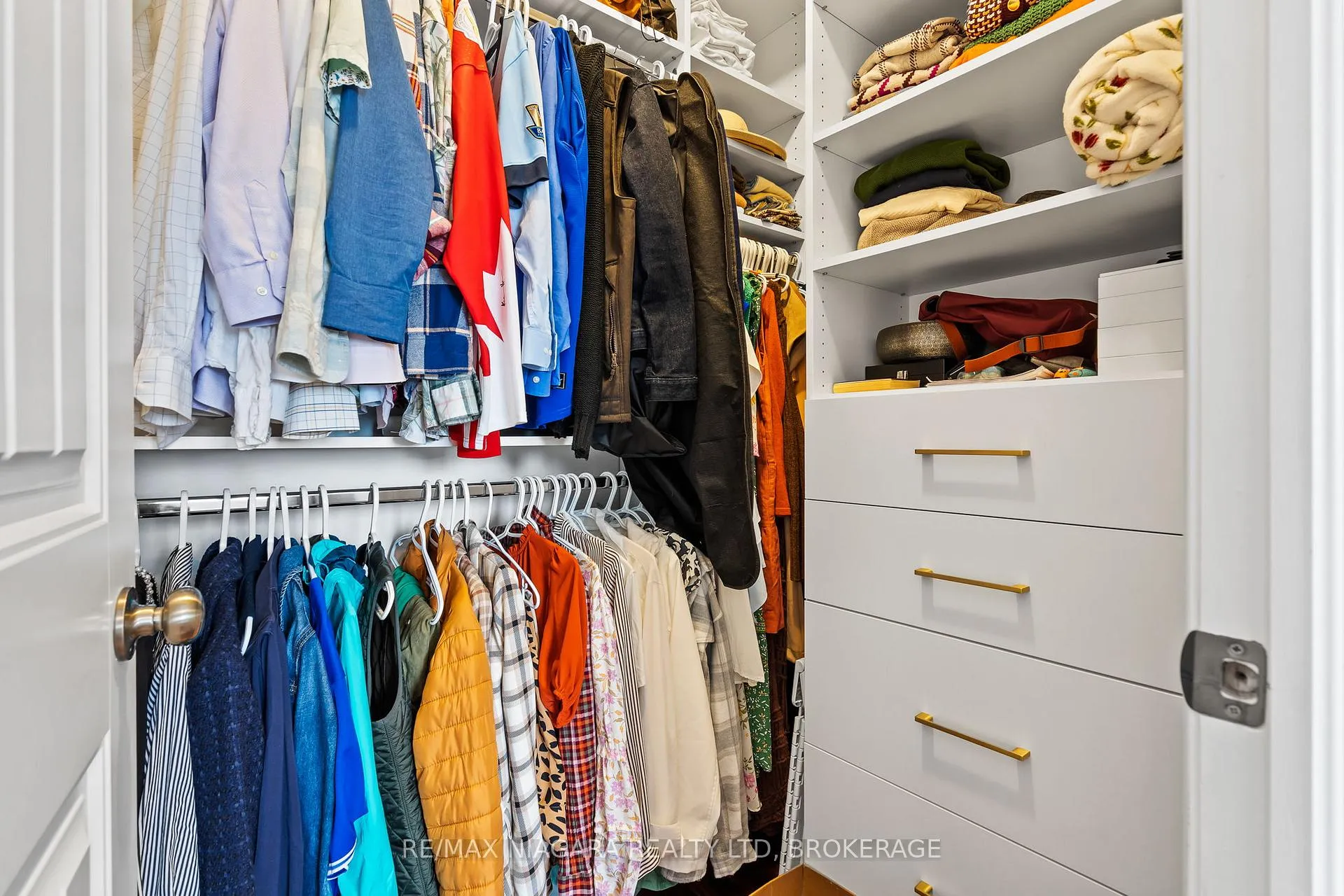 Photo 24 of 13 Corbin Street, St. Catharines, Oakdale — HOMEH