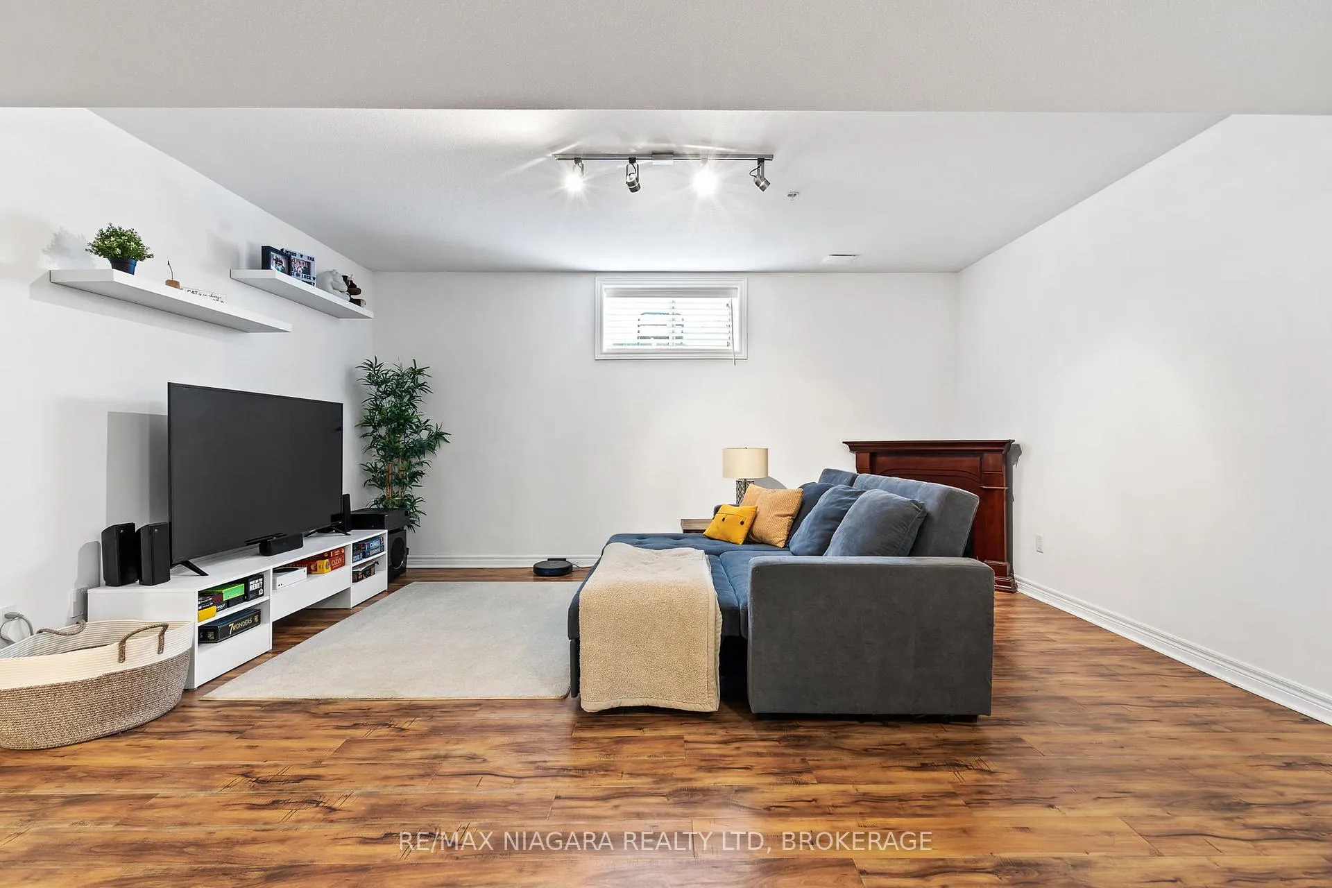 Photo 25 of 13 Corbin Street, St. Catharines, Oakdale — HOMEH