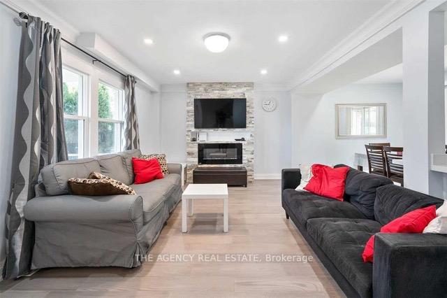 Photo 4 of 452 Niagara Street, St. Catharines, Vine/Linwell — HOMEH