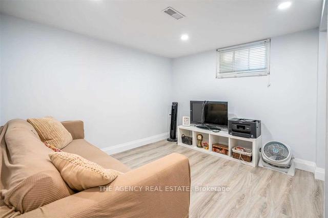 Photo 17 of 452 Niagara Street, St. Catharines, Vine/Linwell — HOMEH