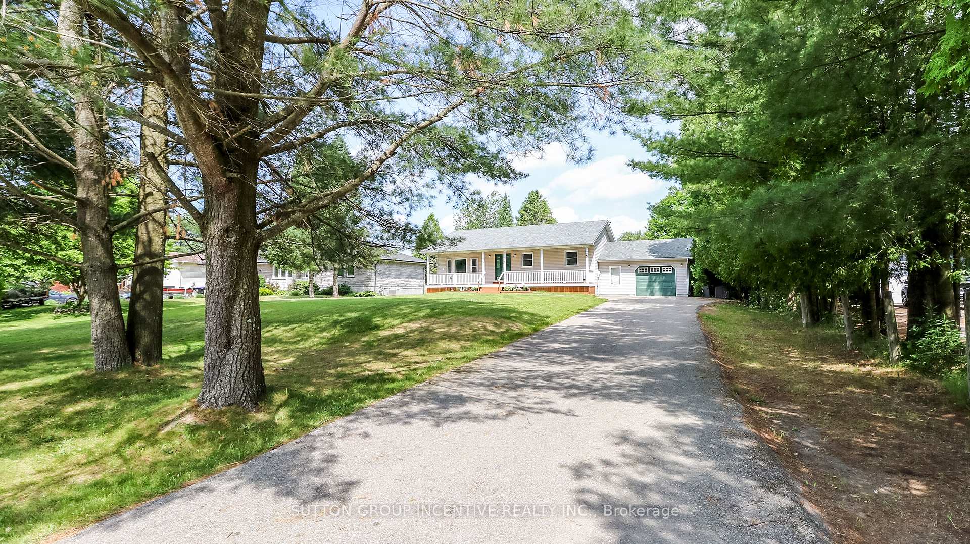 Photo 3 of 54 Mill Street E, Springwater, Hillsdale — HOMEH