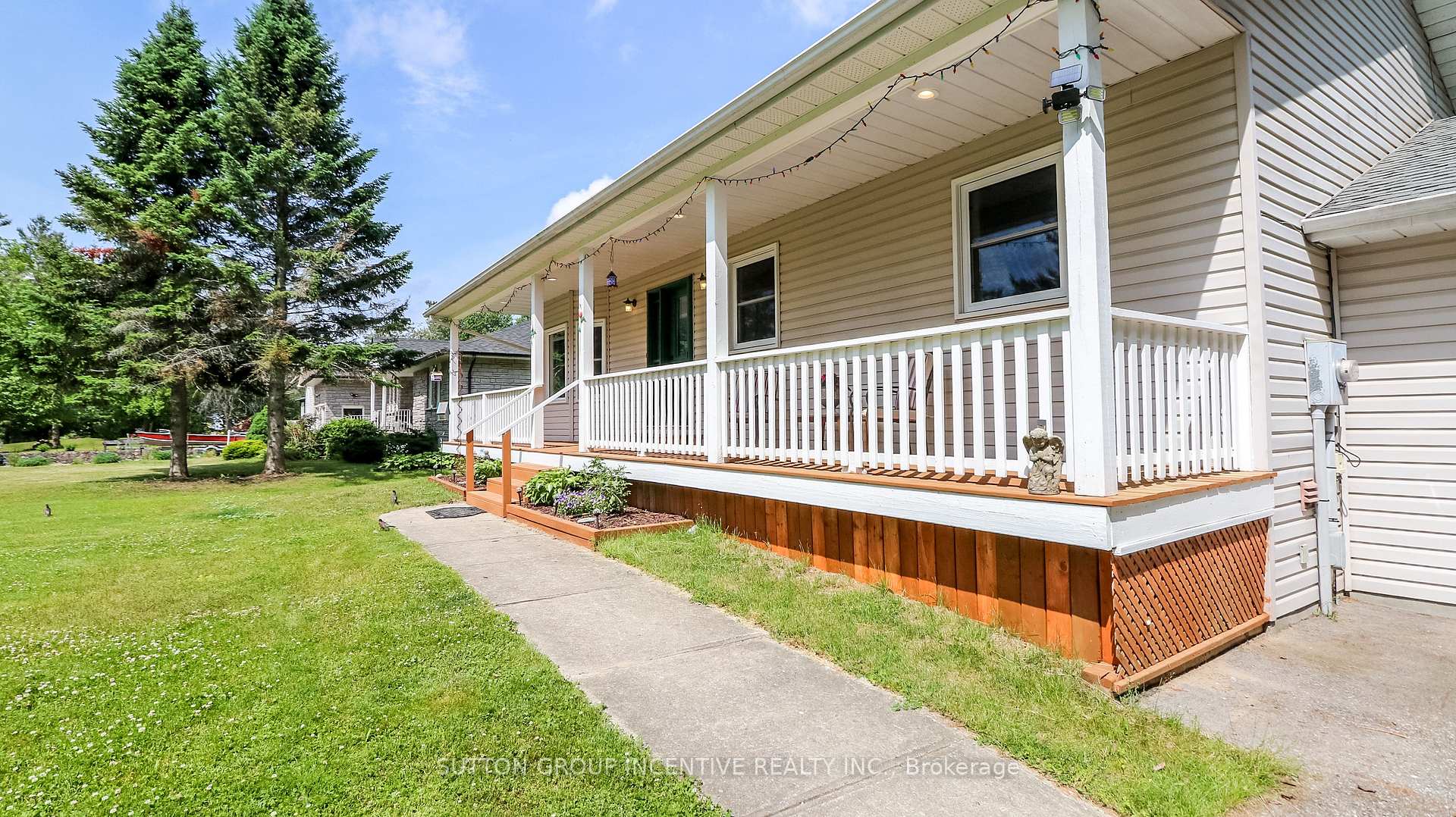 Photo 8 of 54 Mill Street E, Springwater, Hillsdale — HOMEH