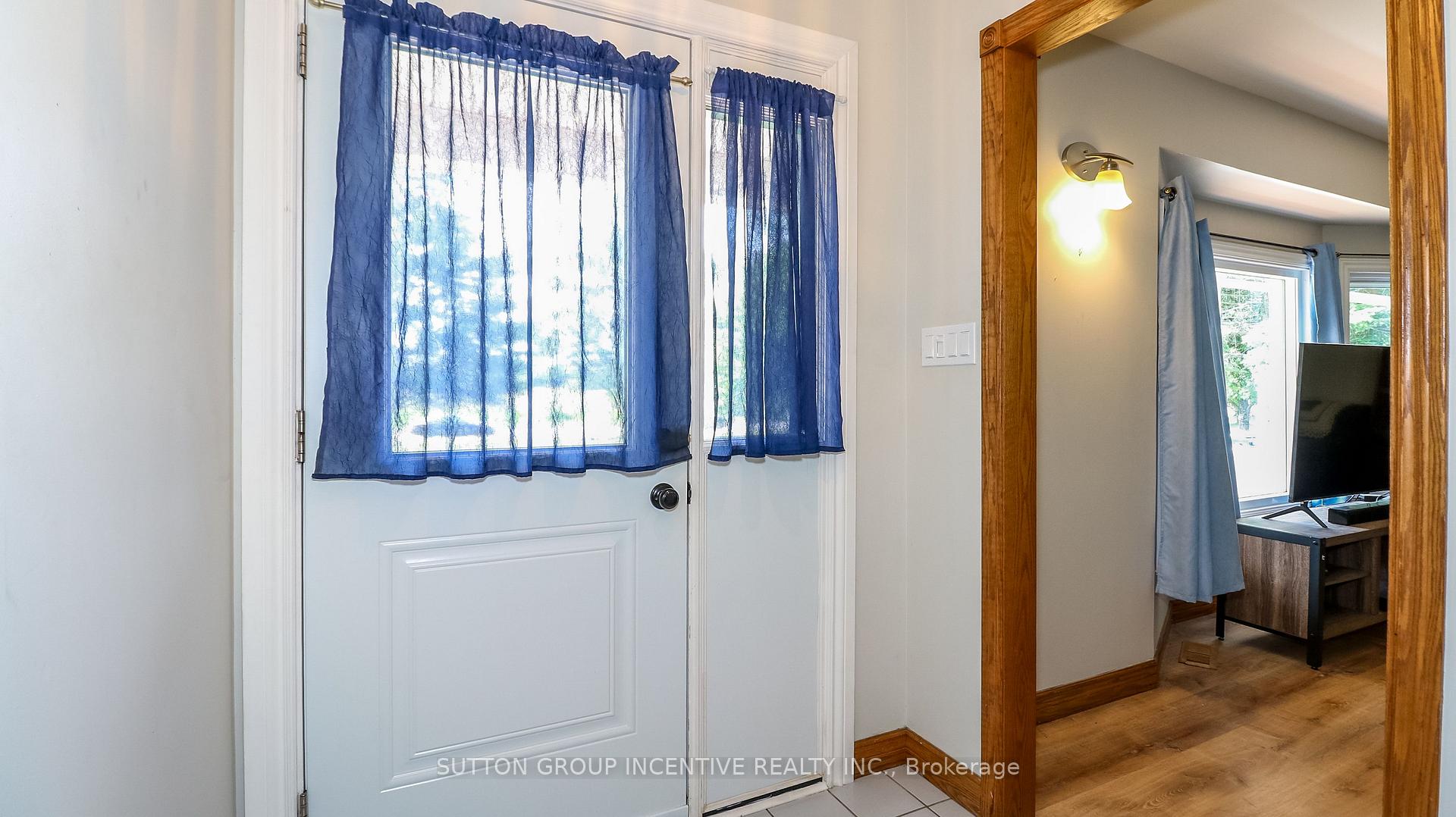 Photo 9 of 54 Mill Street E, Springwater, Hillsdale — HOMEH