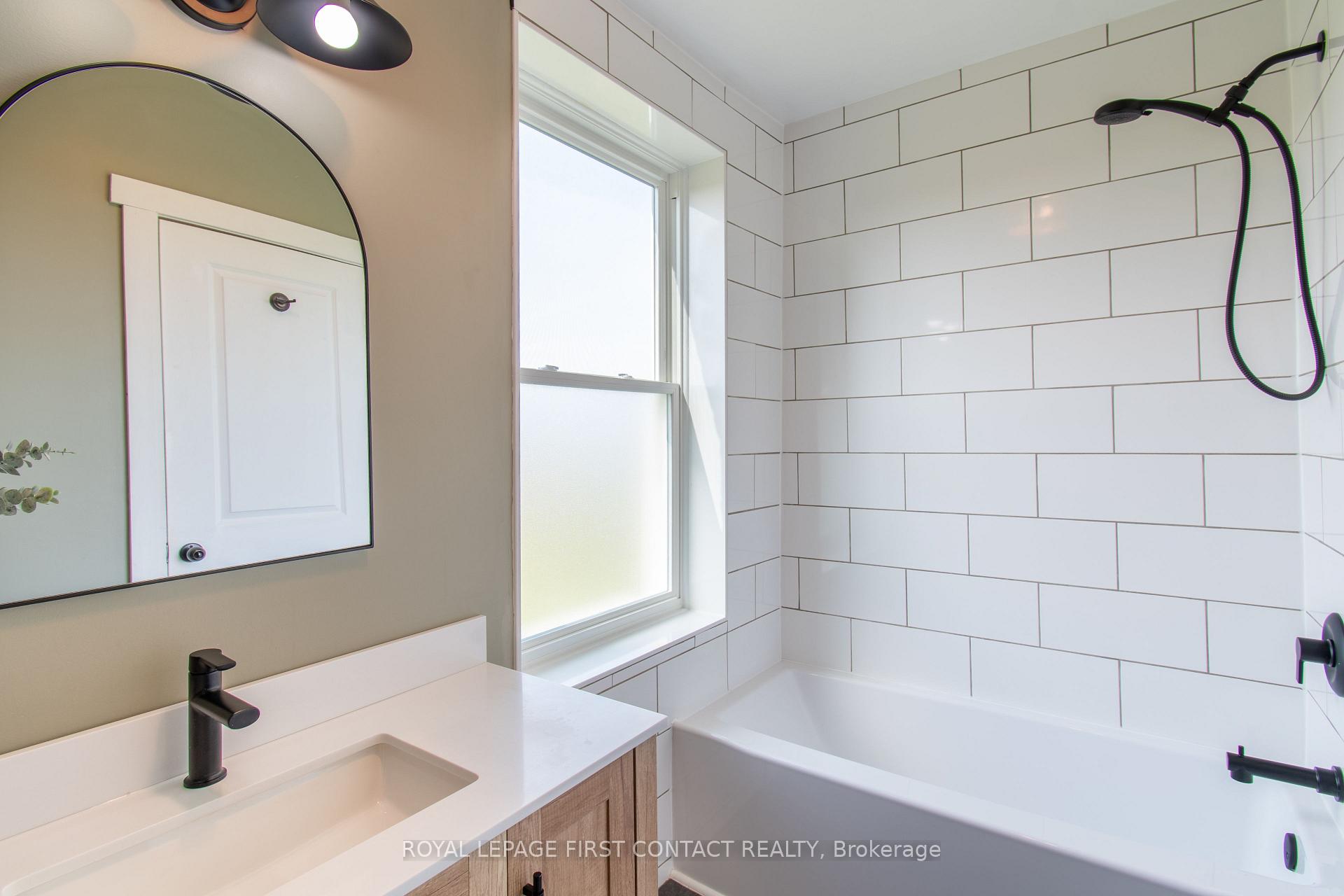 Photo 21 of 1293 Rainbow Valley Road E, Springwater, Rural Springwater — HOMEH