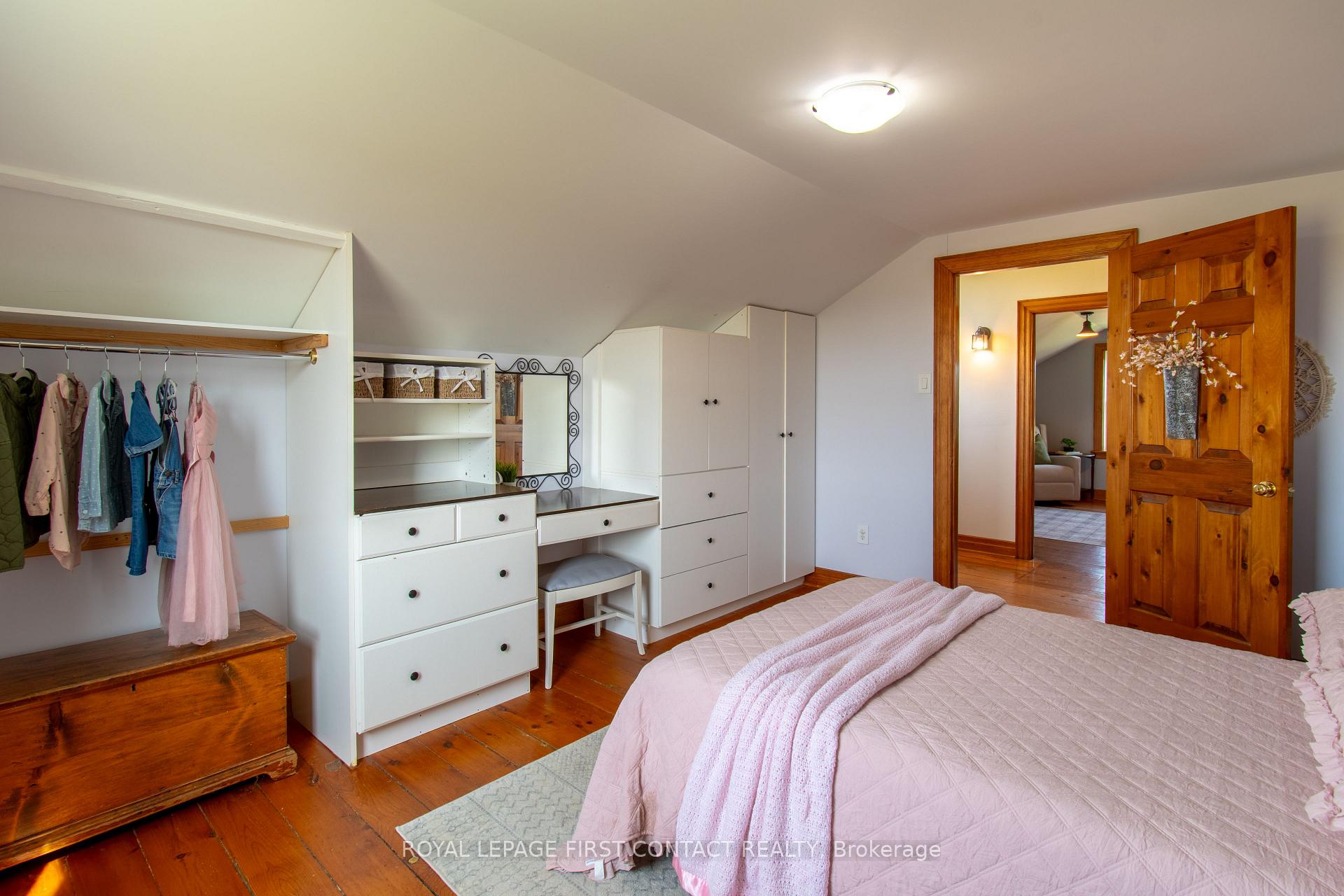 Photo 27 of 1293 Rainbow Valley Road E, Springwater, Rural Springwater — HOMEH