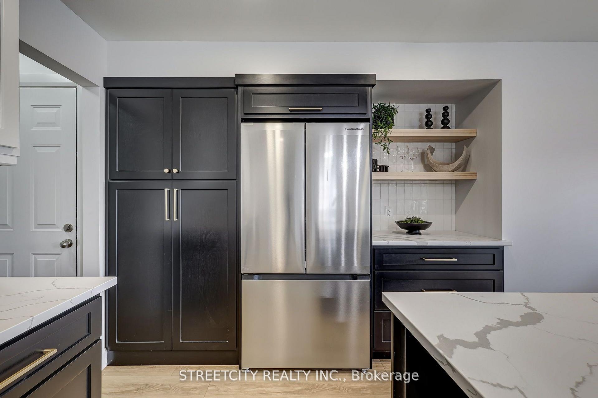 Photo 10 of 58 Manor Road, St. Thomas — HOMEH