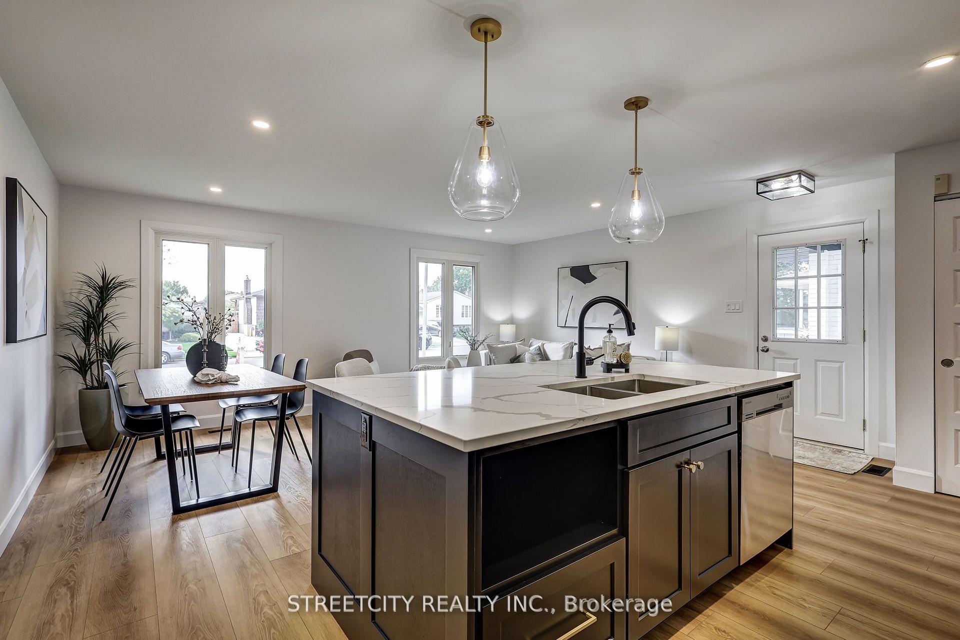 Photo 11 of 58 Manor Road, St. Thomas — HOMEH