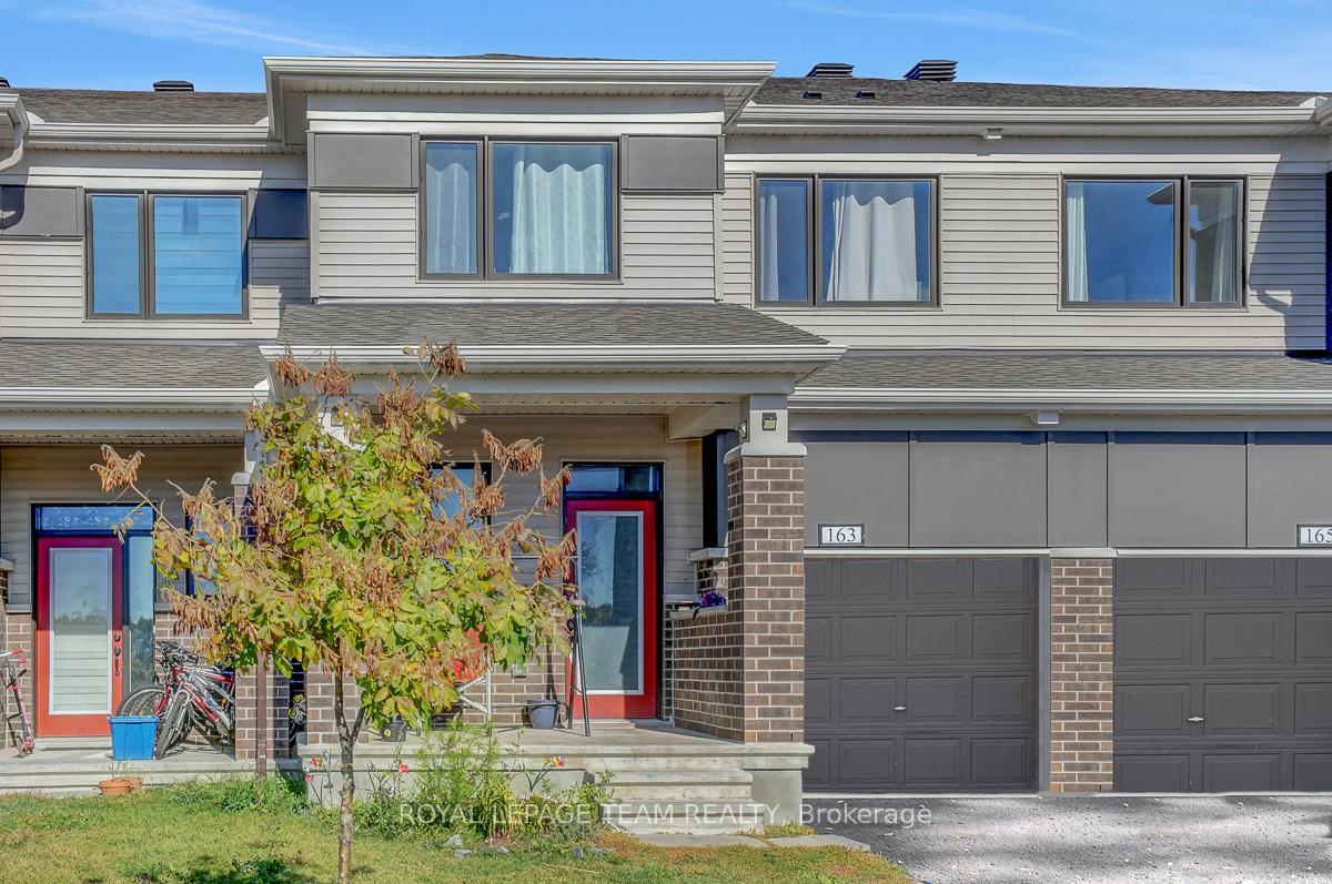 Photo 1 of 163 Yearling Circle, Ottawa, Goulbourn Twp From Franktown Rd/South To Rideau — HOMEH