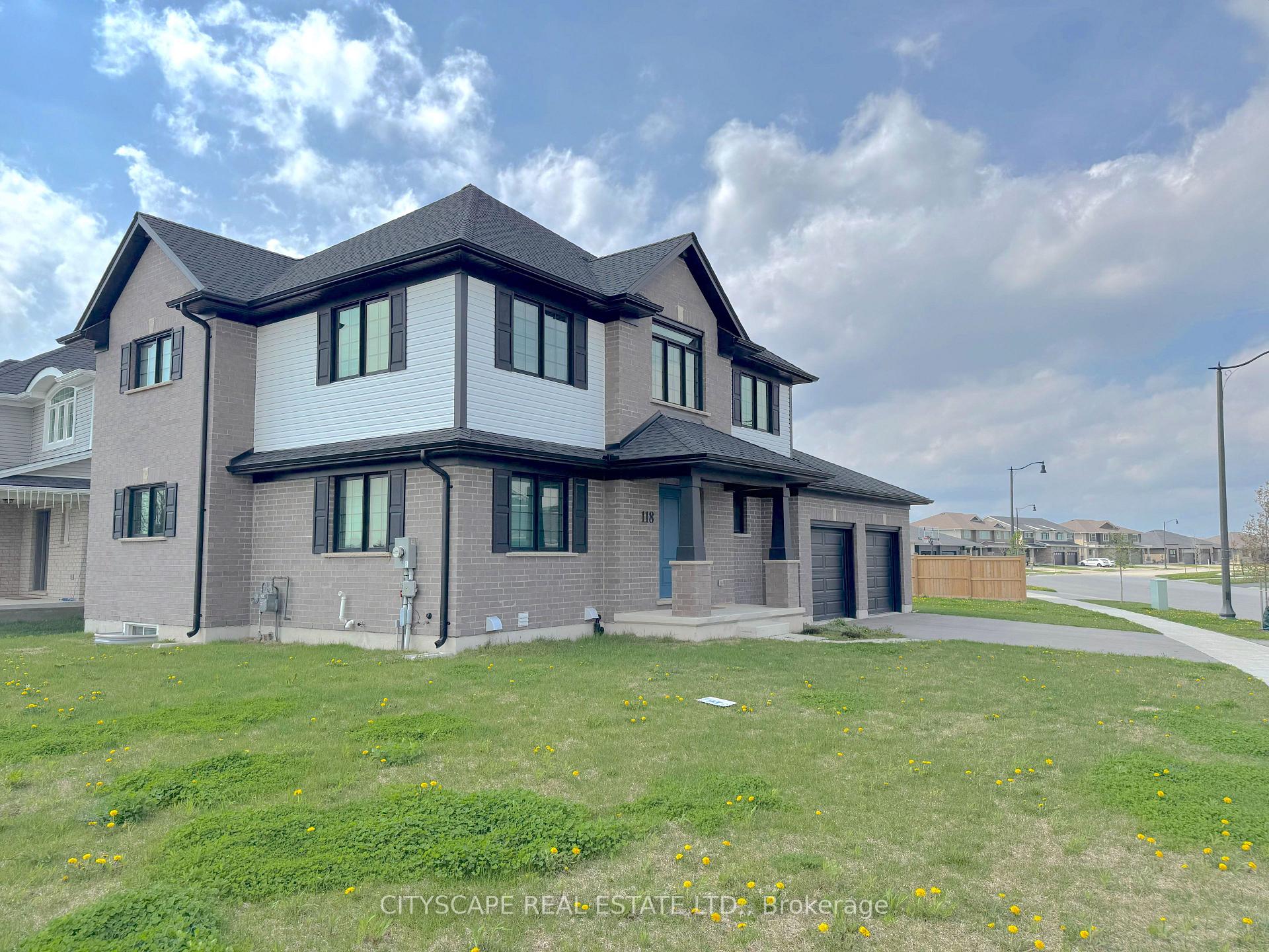Photo 2 of 118 Benjamin Parkway, St. Thomas — HOMEH