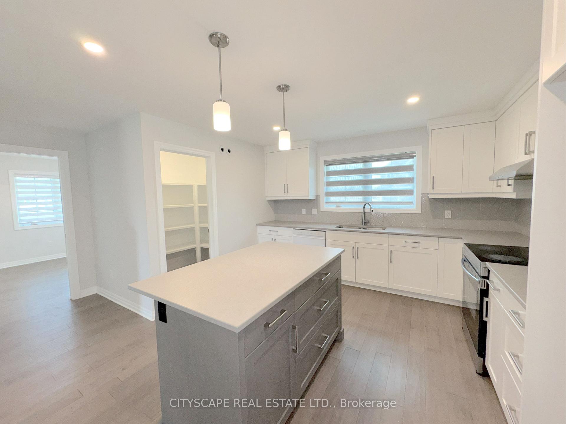 Photo 9 of 118 Benjamin Parkway, St. Thomas — HOMEH