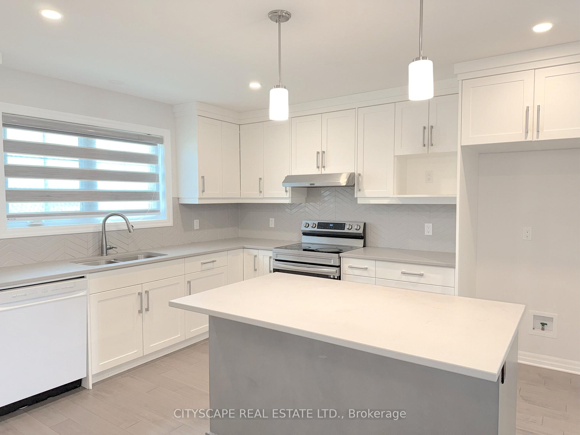 Photo 13 of 118 Benjamin Parkway, St. Thomas — HOMEH