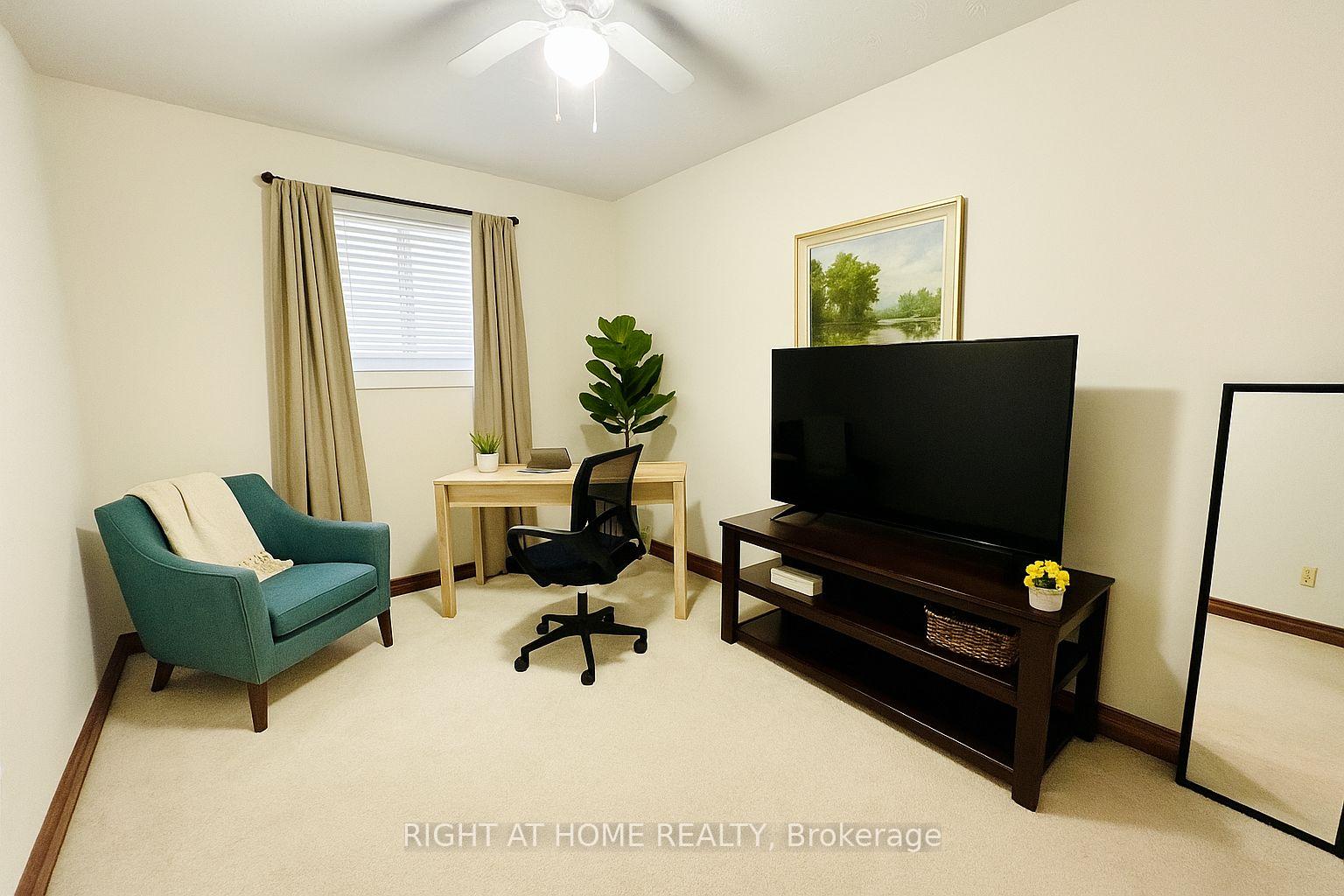 Photo 4 of 146 St Augustine Drive, St. Catharines, Secord Woods — HOMEH