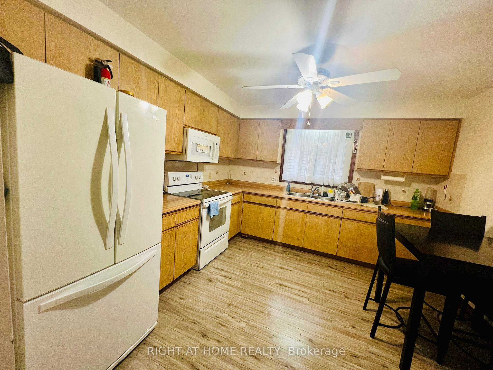 Photo 16 of 146 St Augustine Drive, St. Catharines, Secord Woods — HOMEH