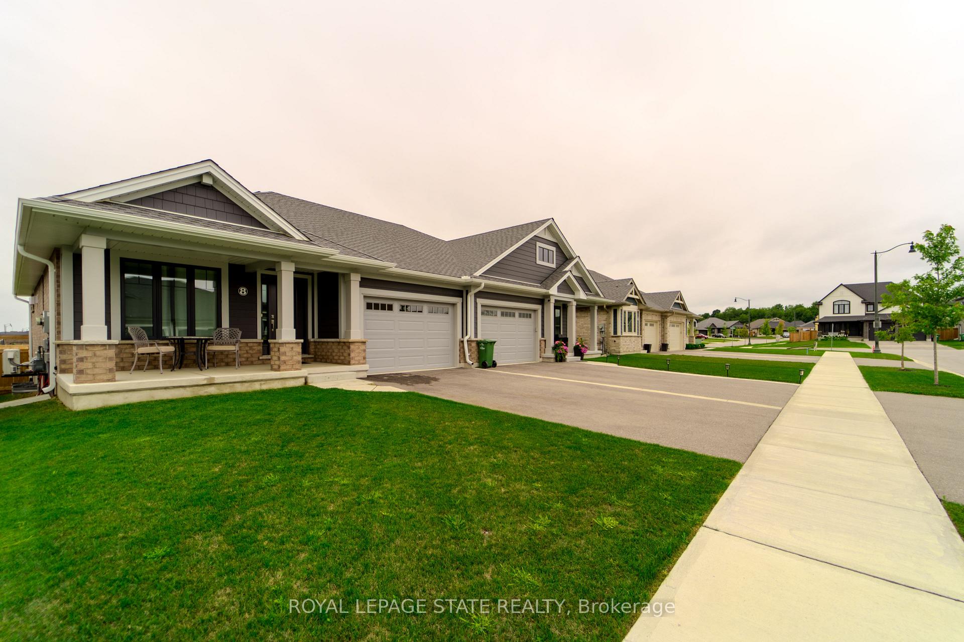 Front of 8 Harlequin Court