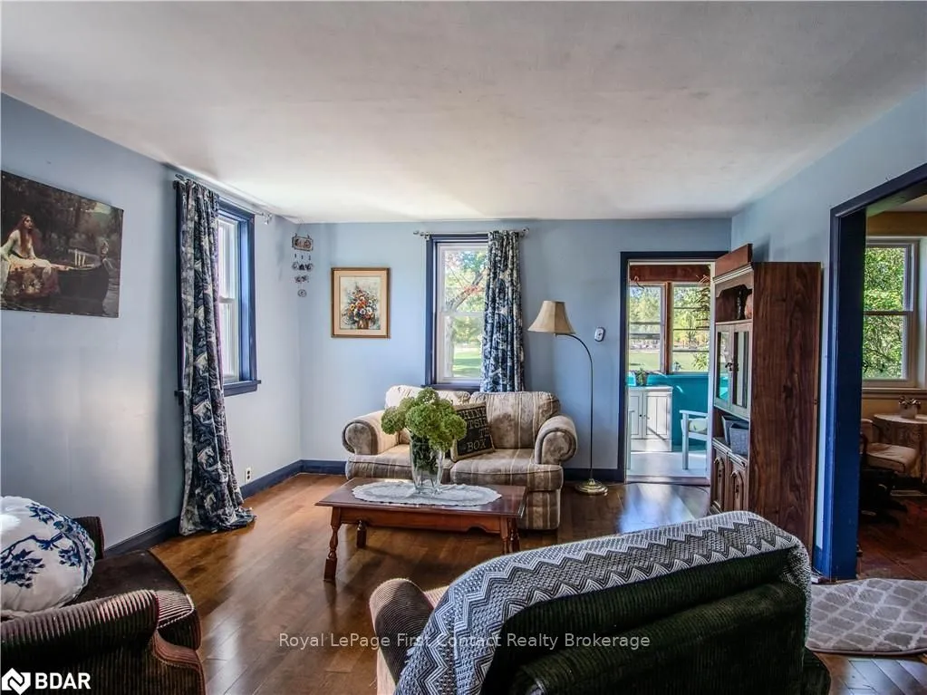 Photo 10 of 2041 Flos Rd Four W, Springwater, Rural Springwater — HOMEH