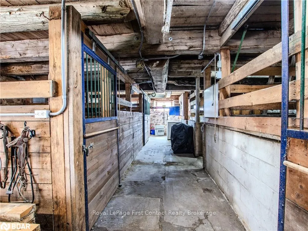 Photo 24 of 2041 Flos Rd Four W, Springwater, Rural Springwater — HOMEH
