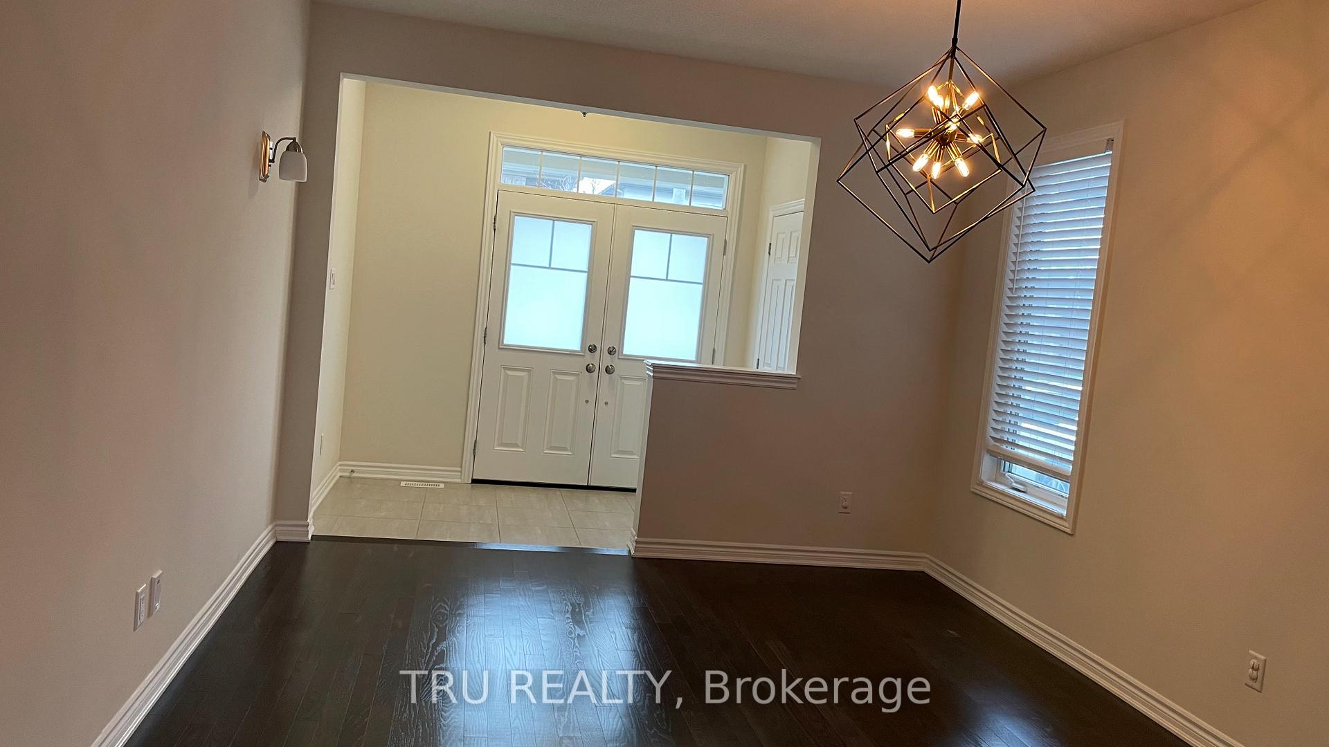 Photo 2 of 834 Stallion Crescent SW, Ottawa, Stittsville (South) — HOMEH