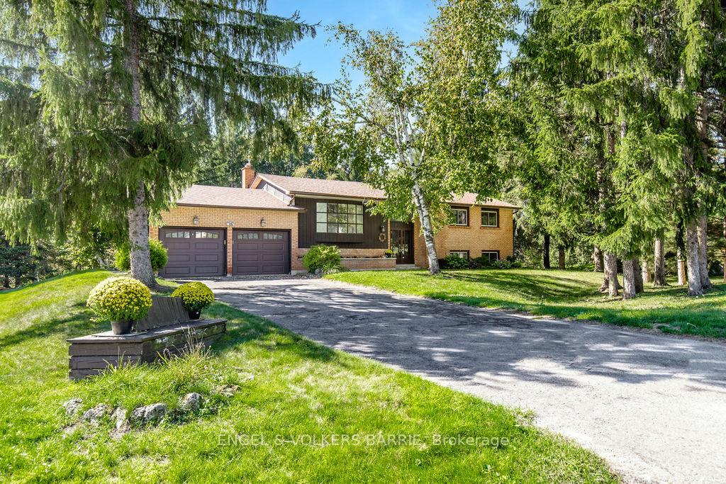 Photo 1 of 41 Willow Landing Road, Springwater, Midhurst — HOMEH
