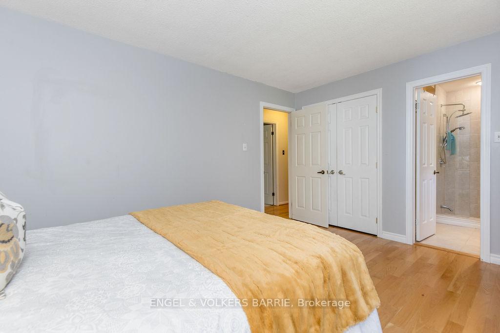 Photo 20 of 41 Willow Landing Road, Springwater, Midhurst — HOMEH