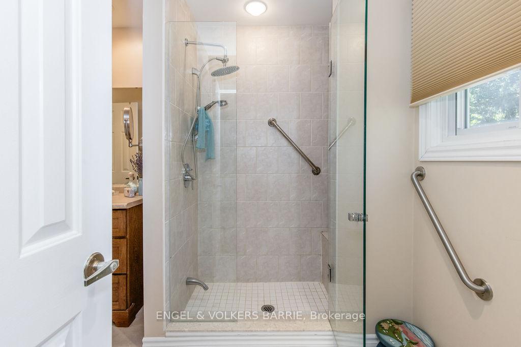 Photo 21 of 41 Willow Landing Road, Springwater, Midhurst — HOMEH