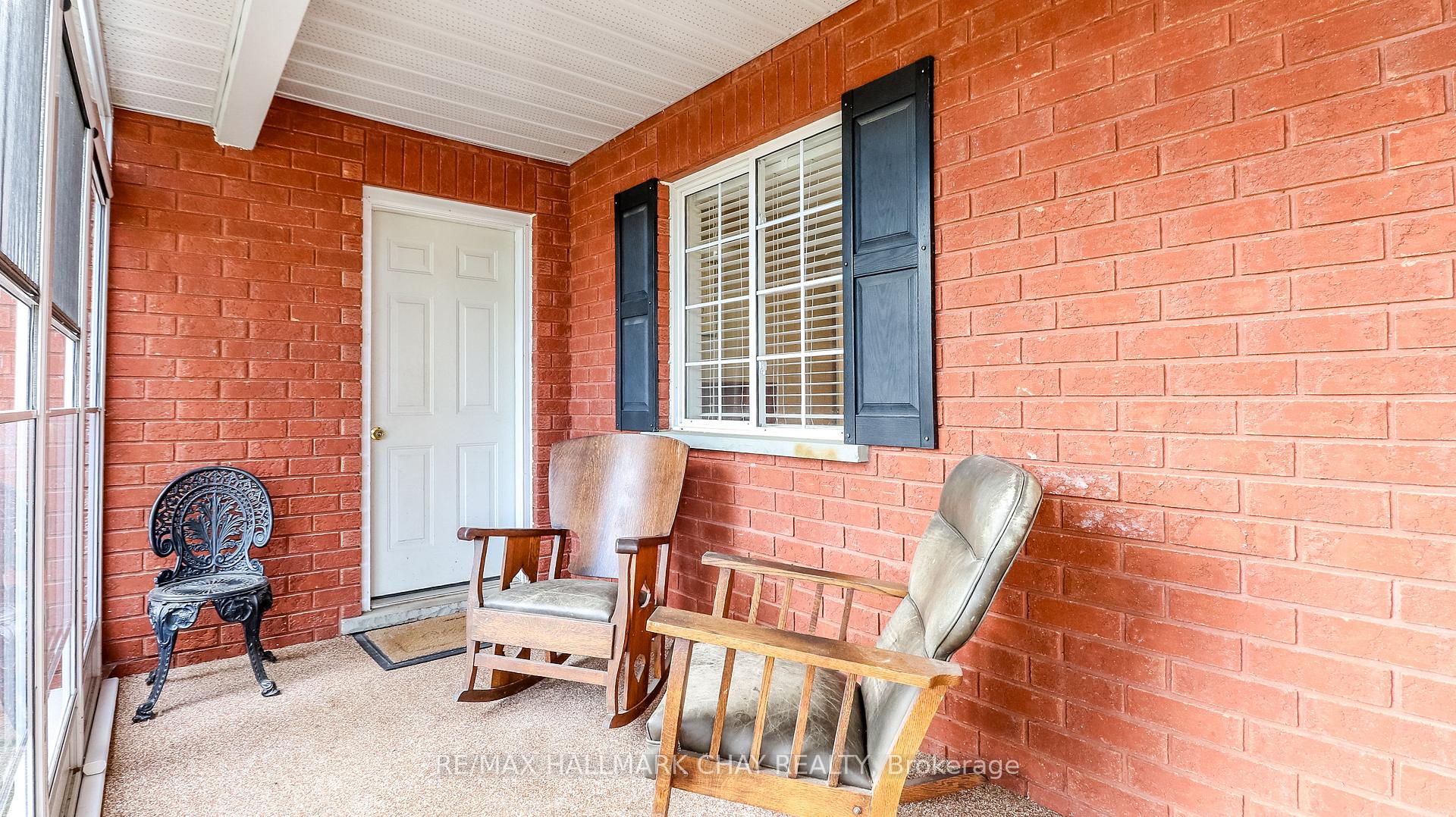 Photo 7 of 5 Burton Crescent, Springwater, Elmvale — HOMEH