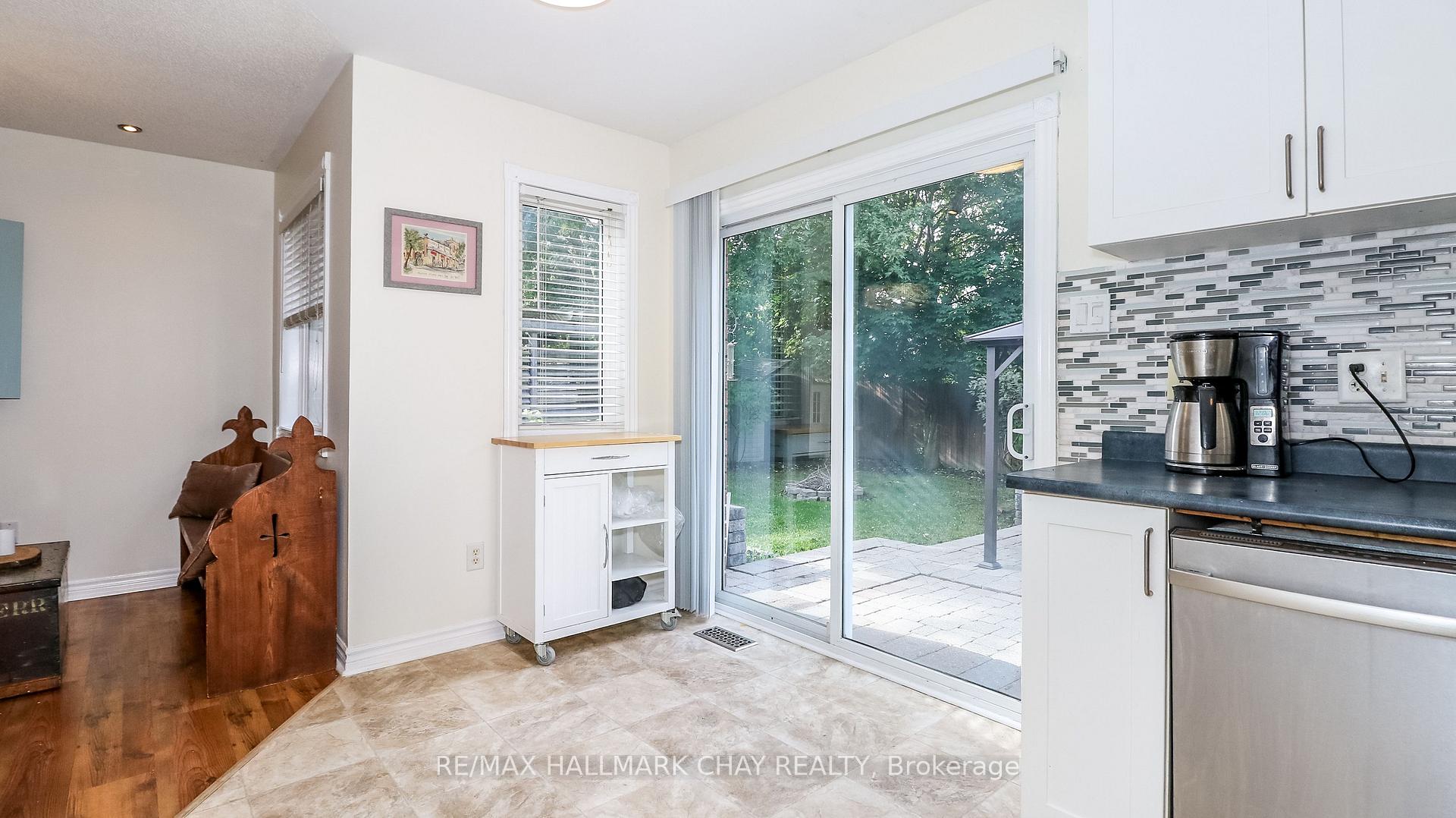 Photo 21 of 5 Burton Crescent, Springwater, Elmvale — HOMEH