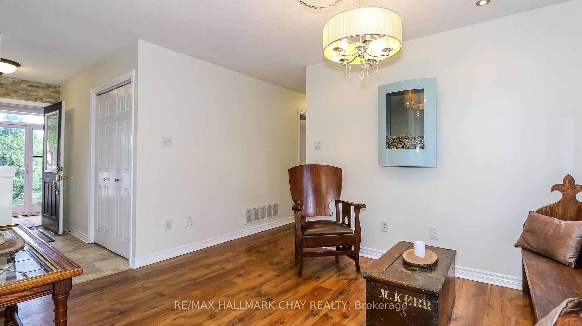 Photo 24 of 5 Burton Crescent, Springwater, Elmvale — HOMEH