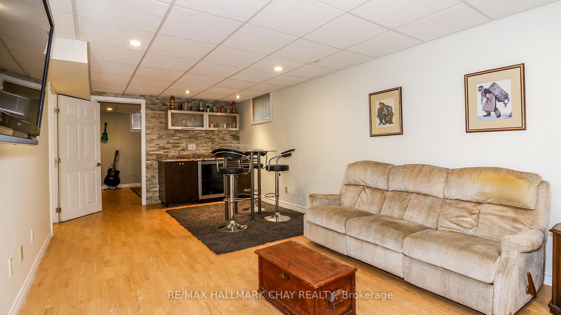 Photo 34 of 5 Burton Crescent, Springwater, Elmvale — HOMEH