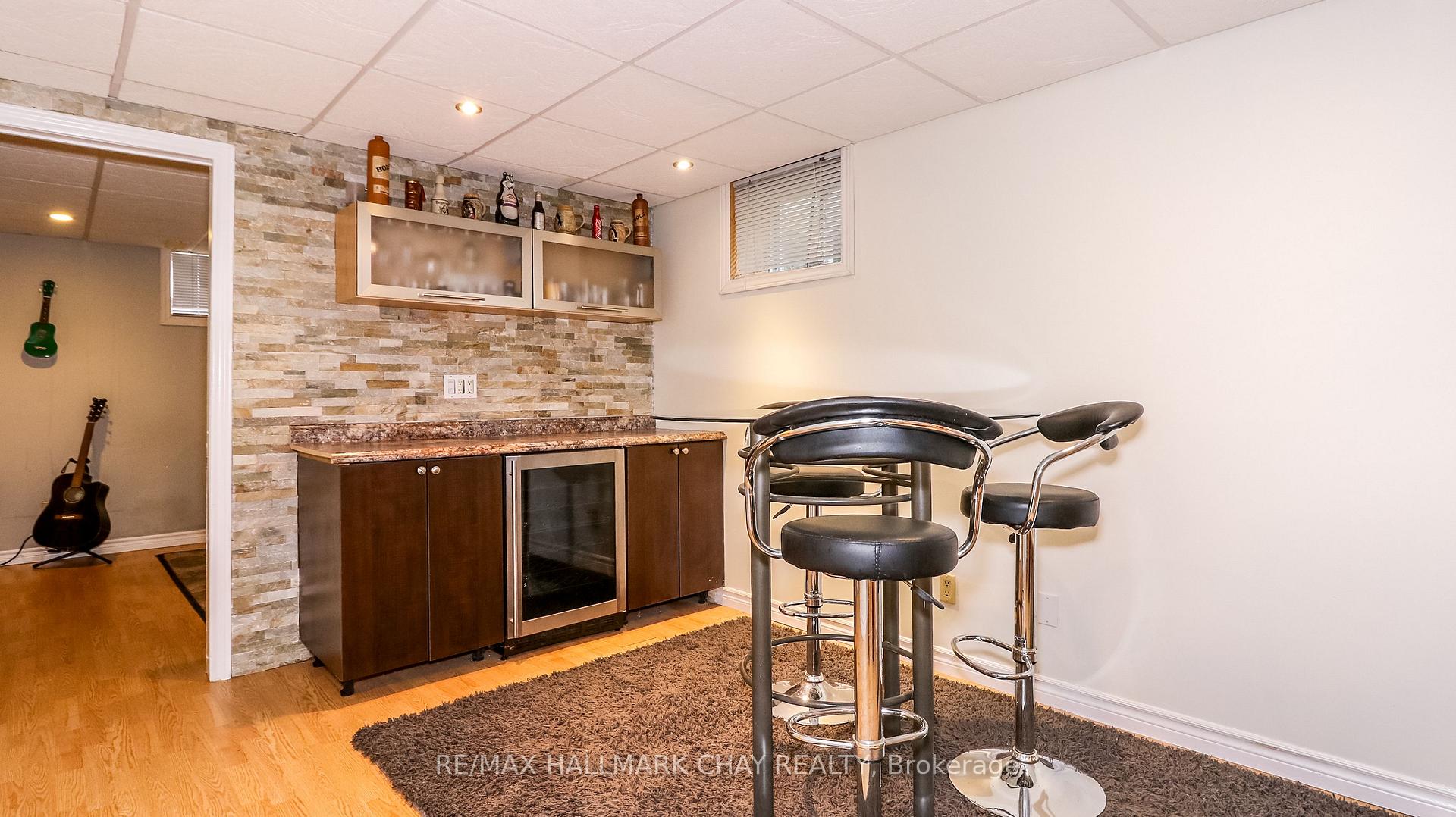 Photo 35 of 5 Burton Crescent, Springwater, Elmvale — HOMEH
