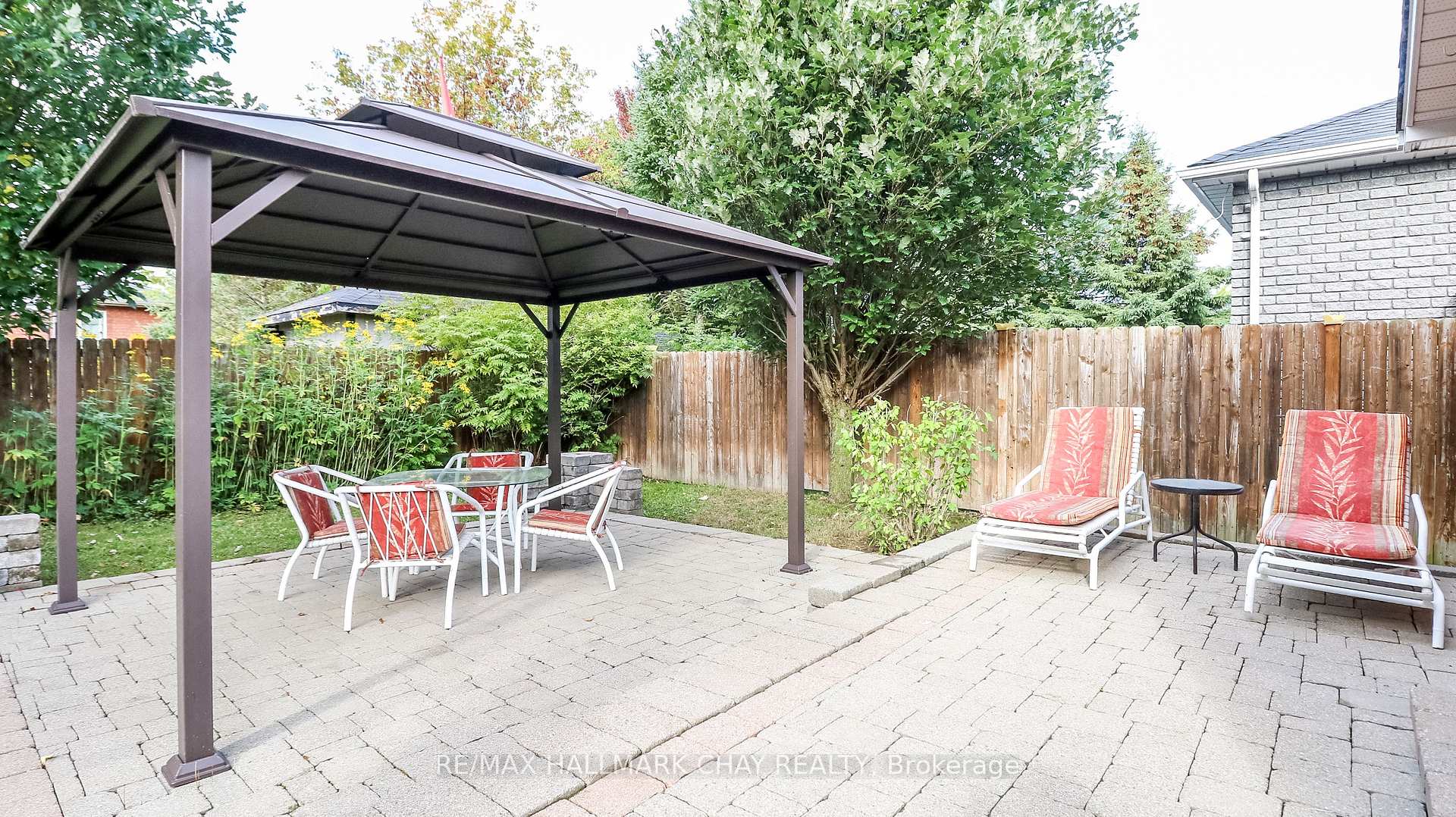 Photo 43 of 5 Burton Crescent, Springwater, Elmvale — HOMEH
