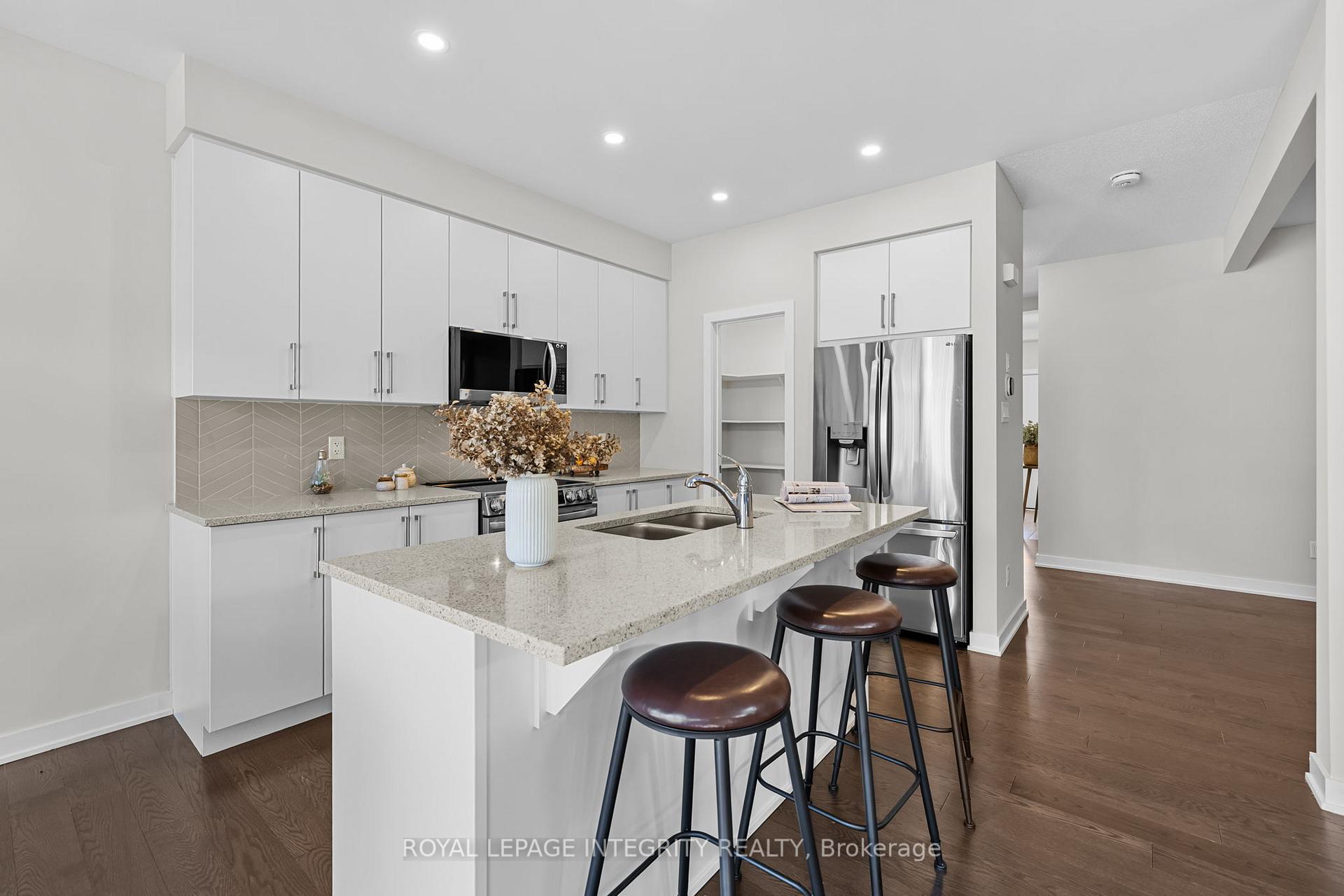 Photo 8 of 893 Sendero Way, Ottawa, Remainder of Stittsville & Area — HOMEH