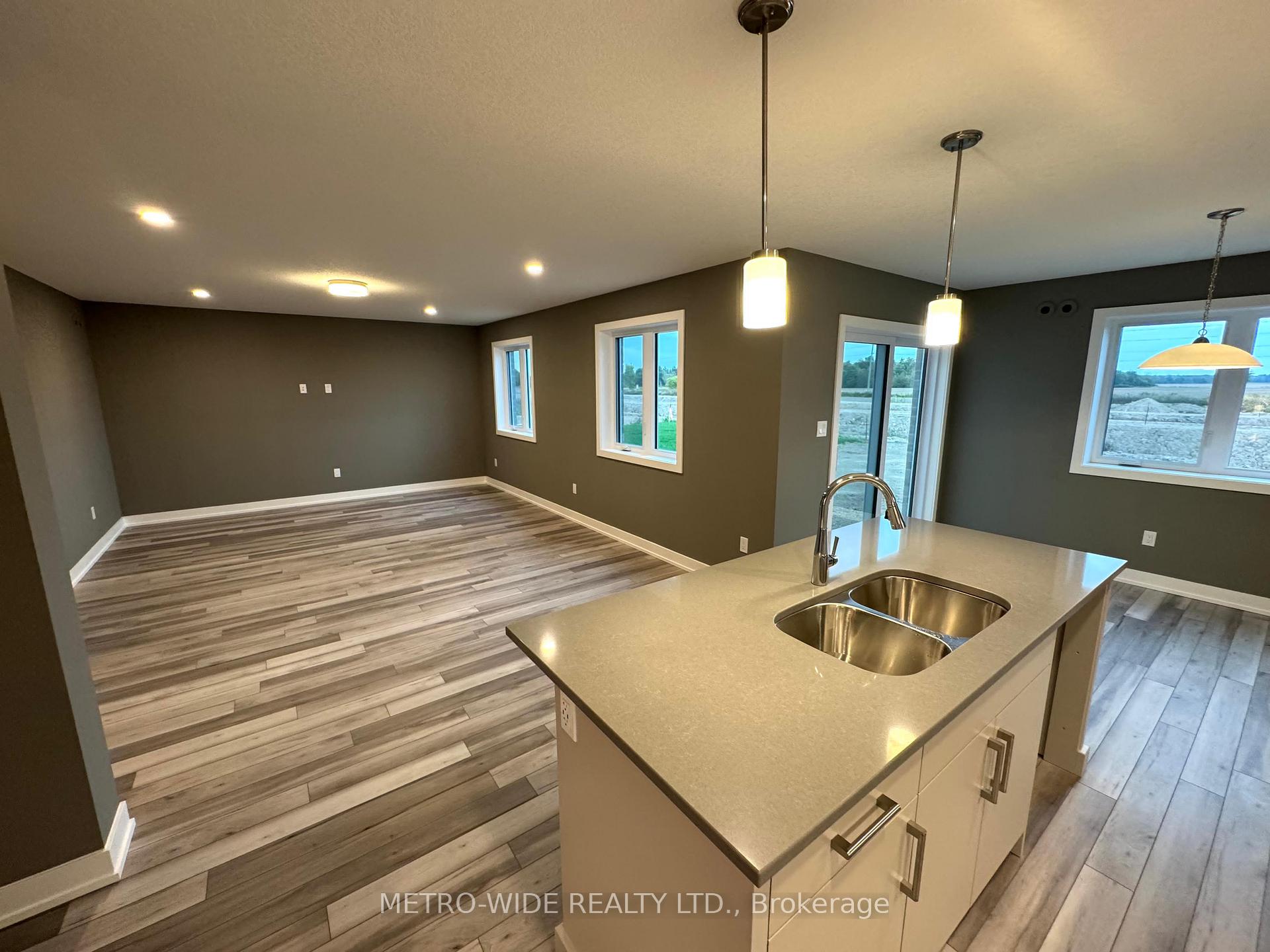 Photo 2 of 183 Renaissance Drive E, St. Thomas — HOMEH