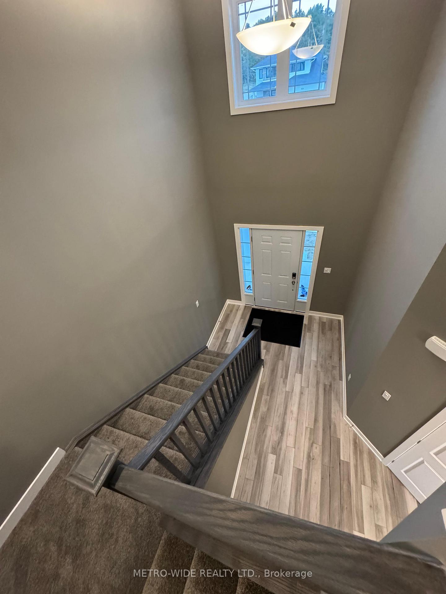 Photo 6 of 183 Renaissance Drive E, St. Thomas — HOMEH